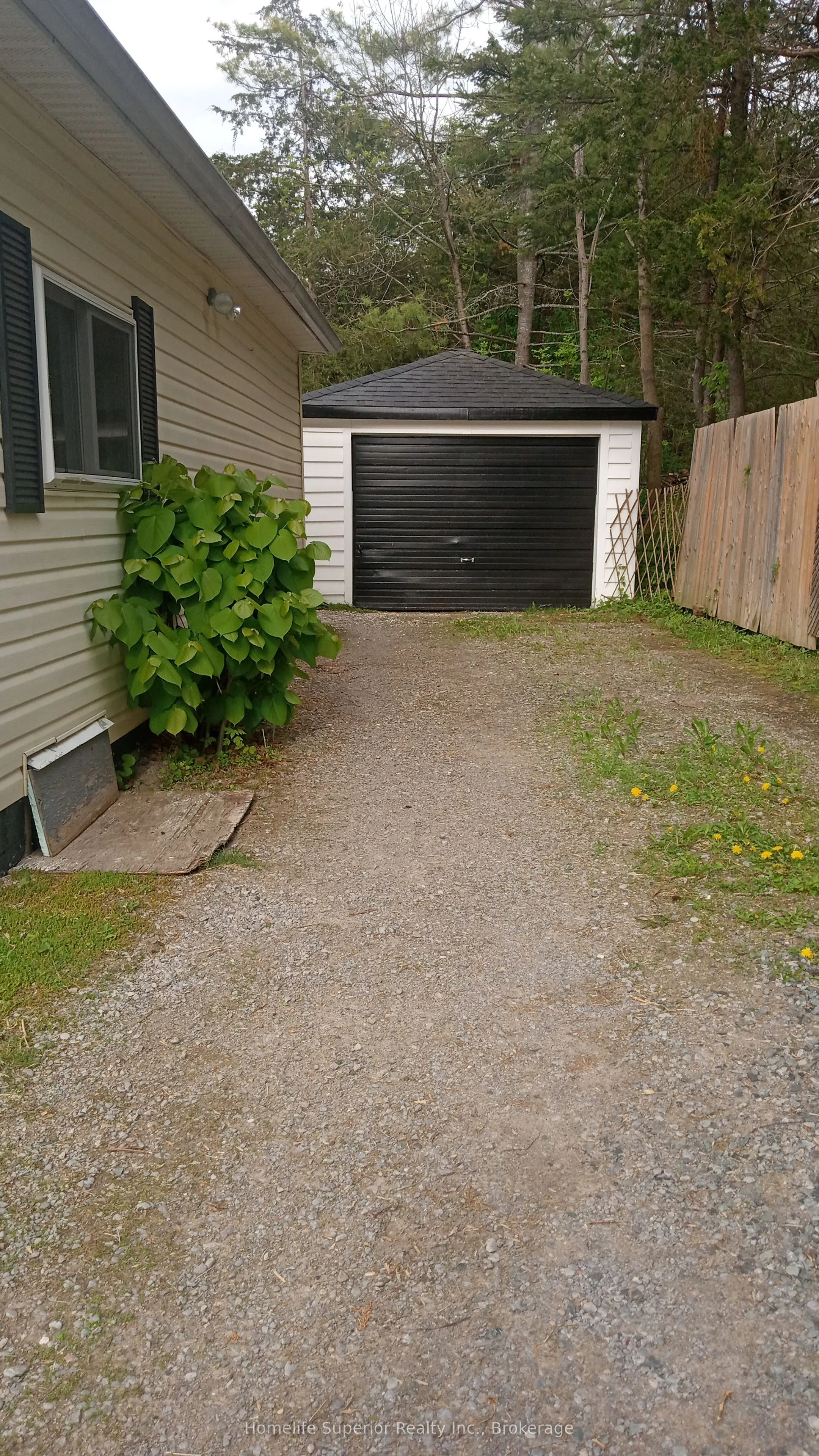 977 County Rd 38