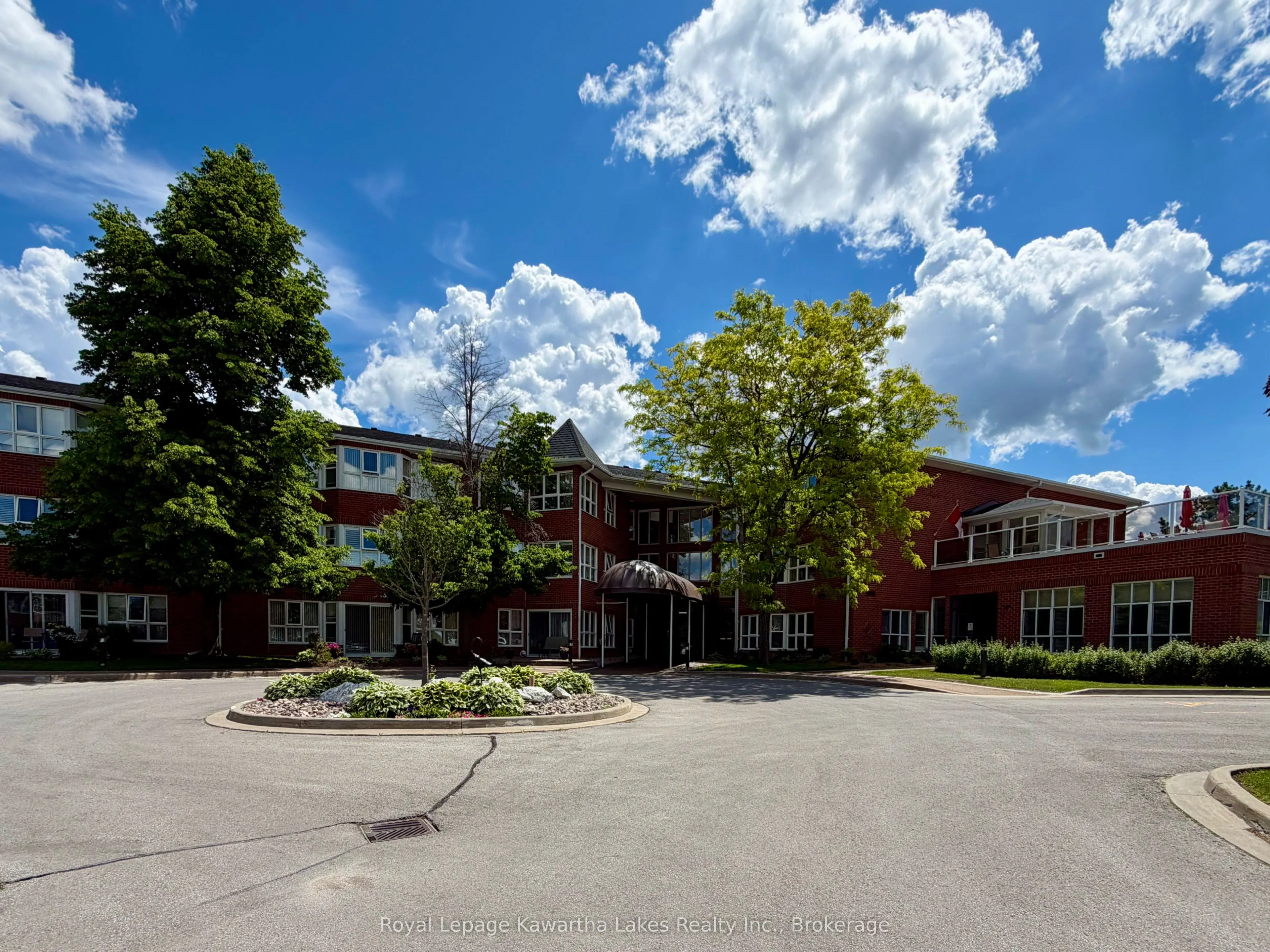4 Heritage Way #303