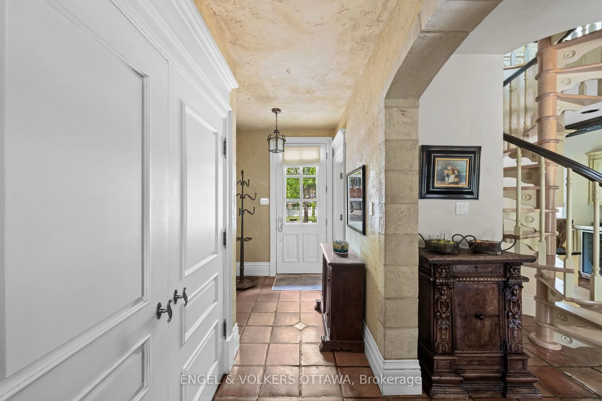 218 Coltrin Road
