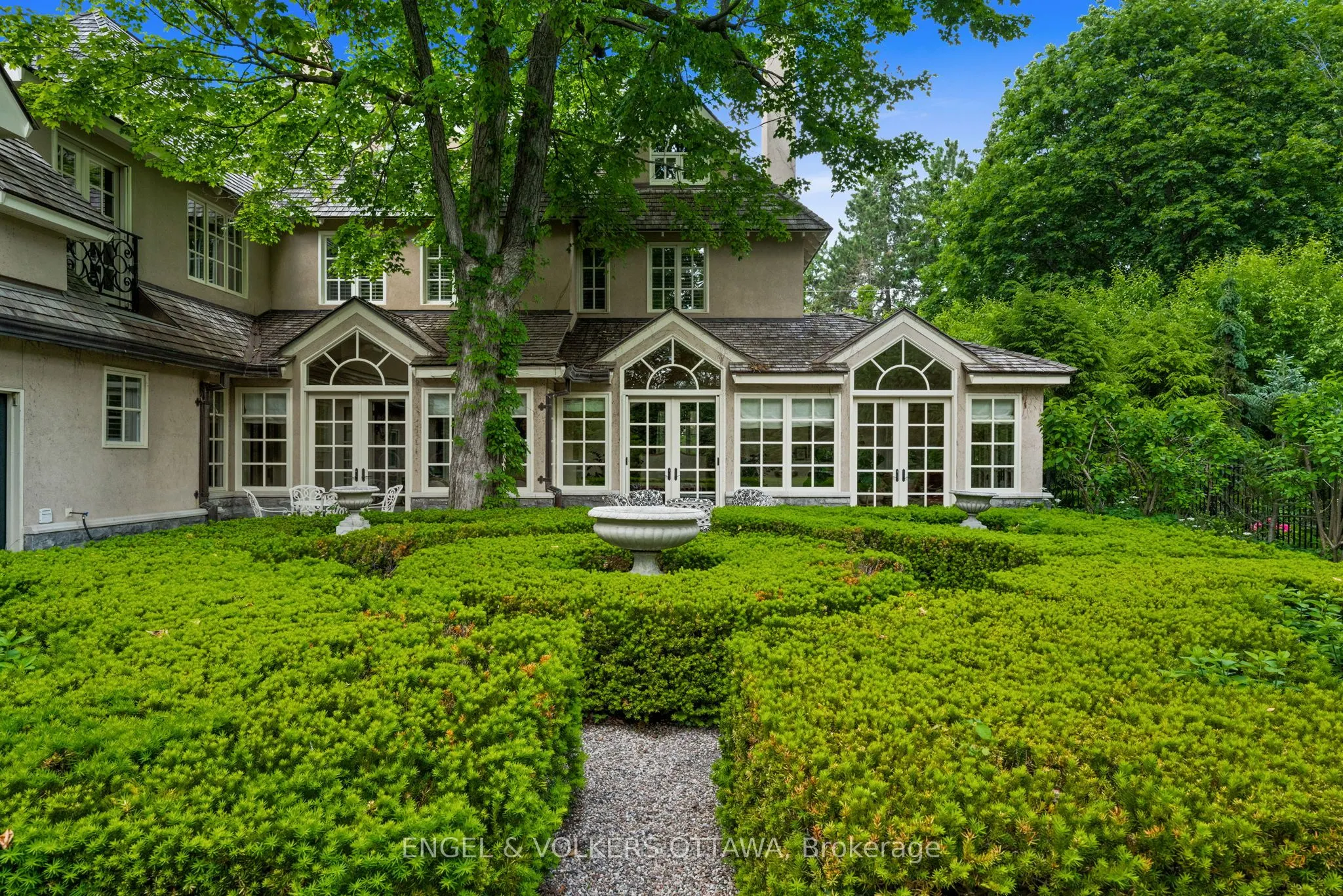 218 Coltrin Road