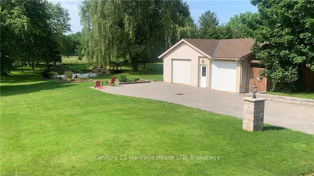 1084 QUAKER Road