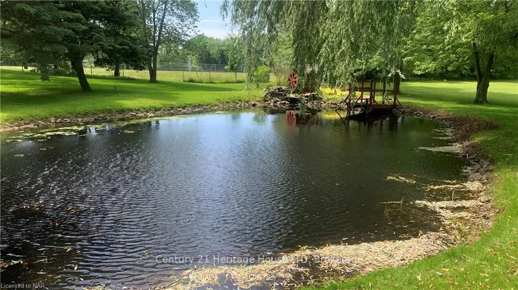1084 QUAKER Road