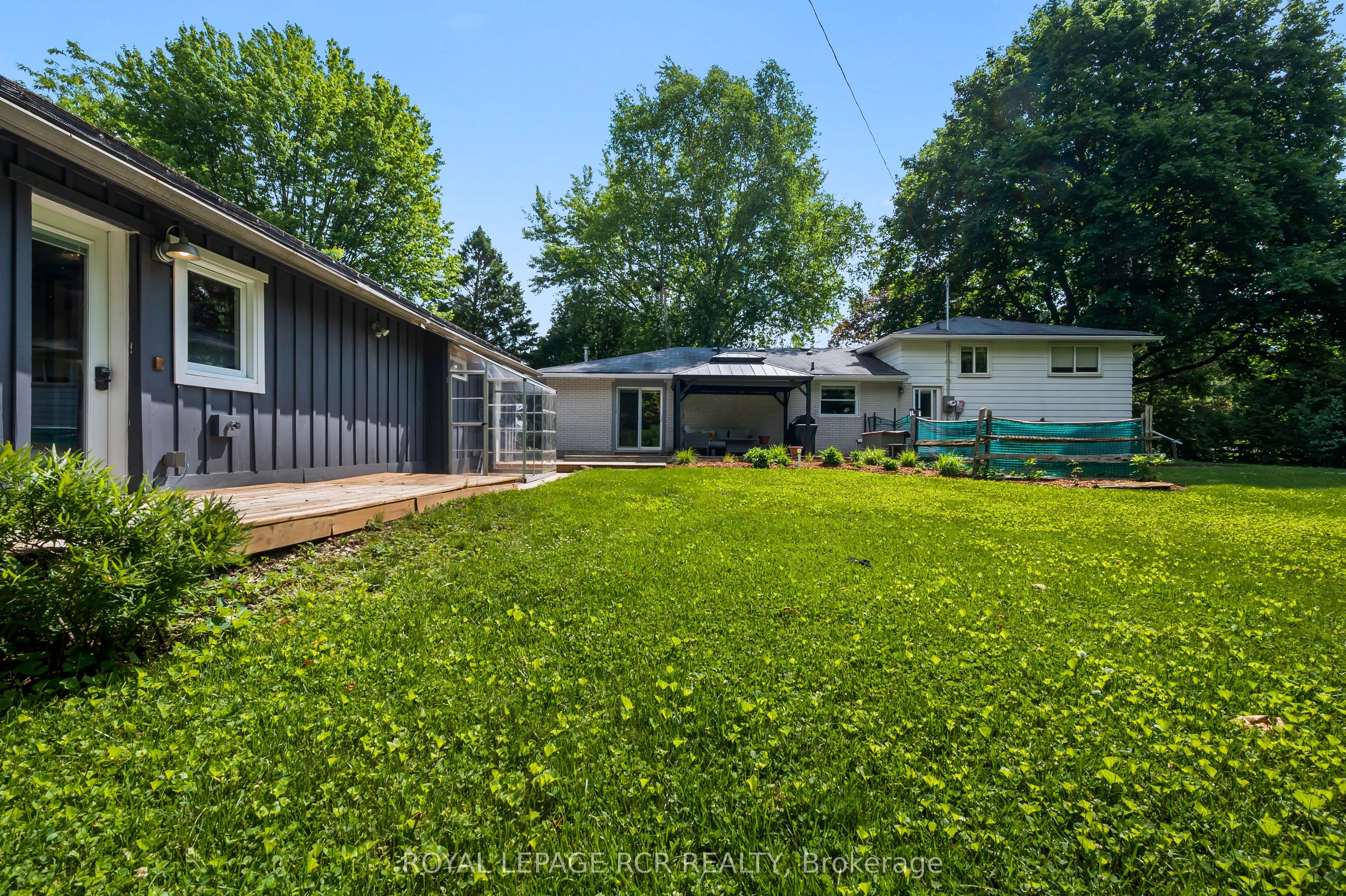 22 Randy Avenue
