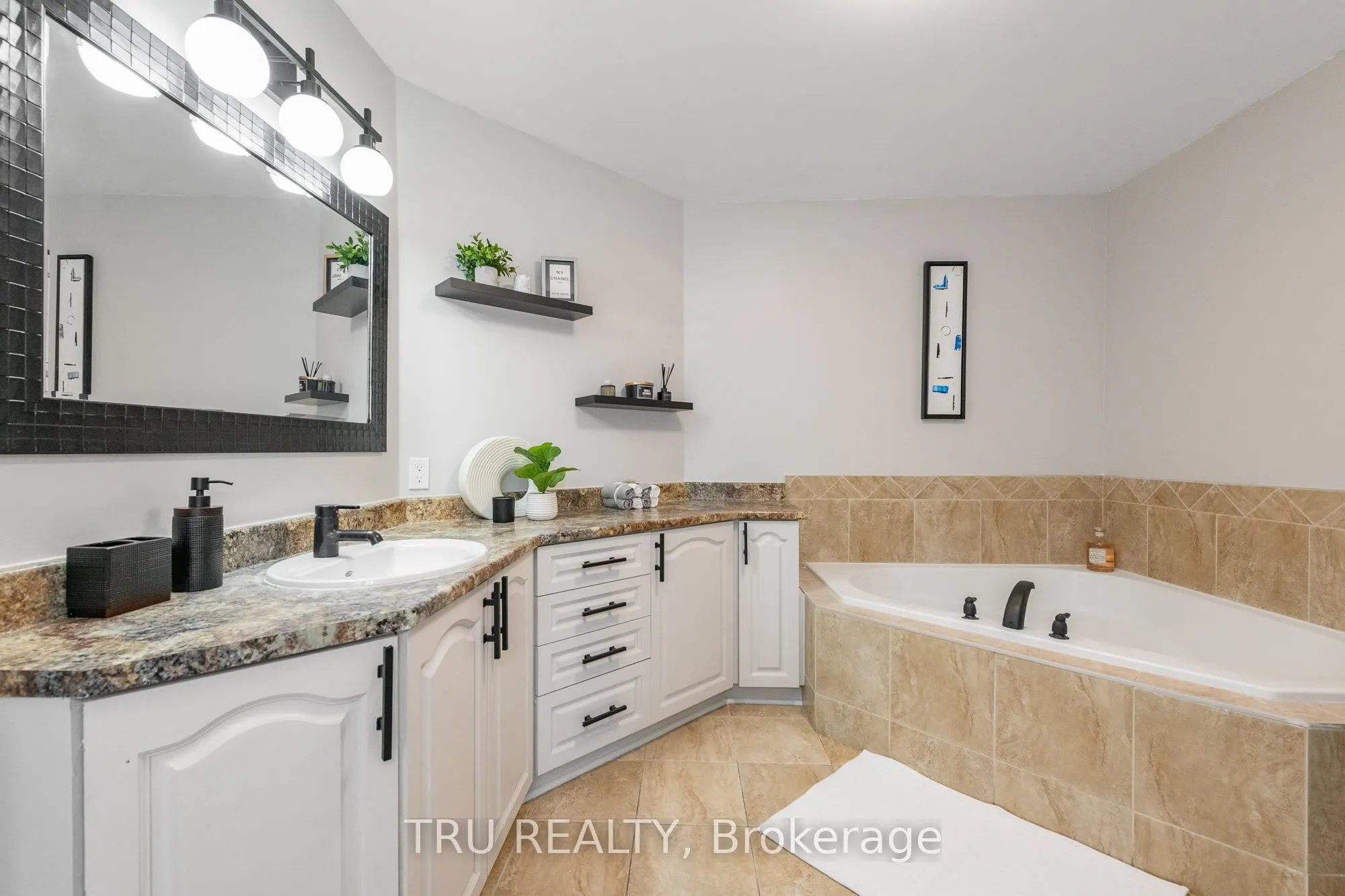 52 South Indian Drive