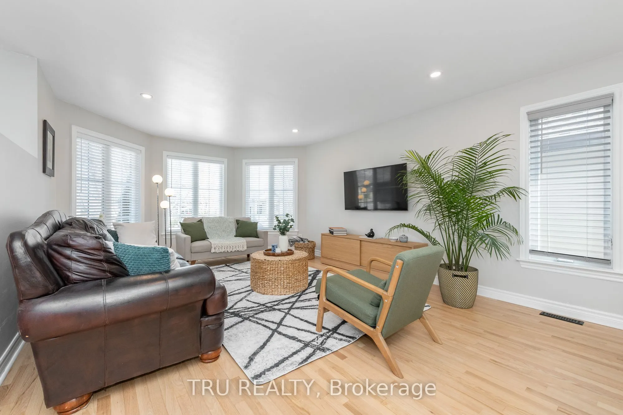 52 South Indian Drive