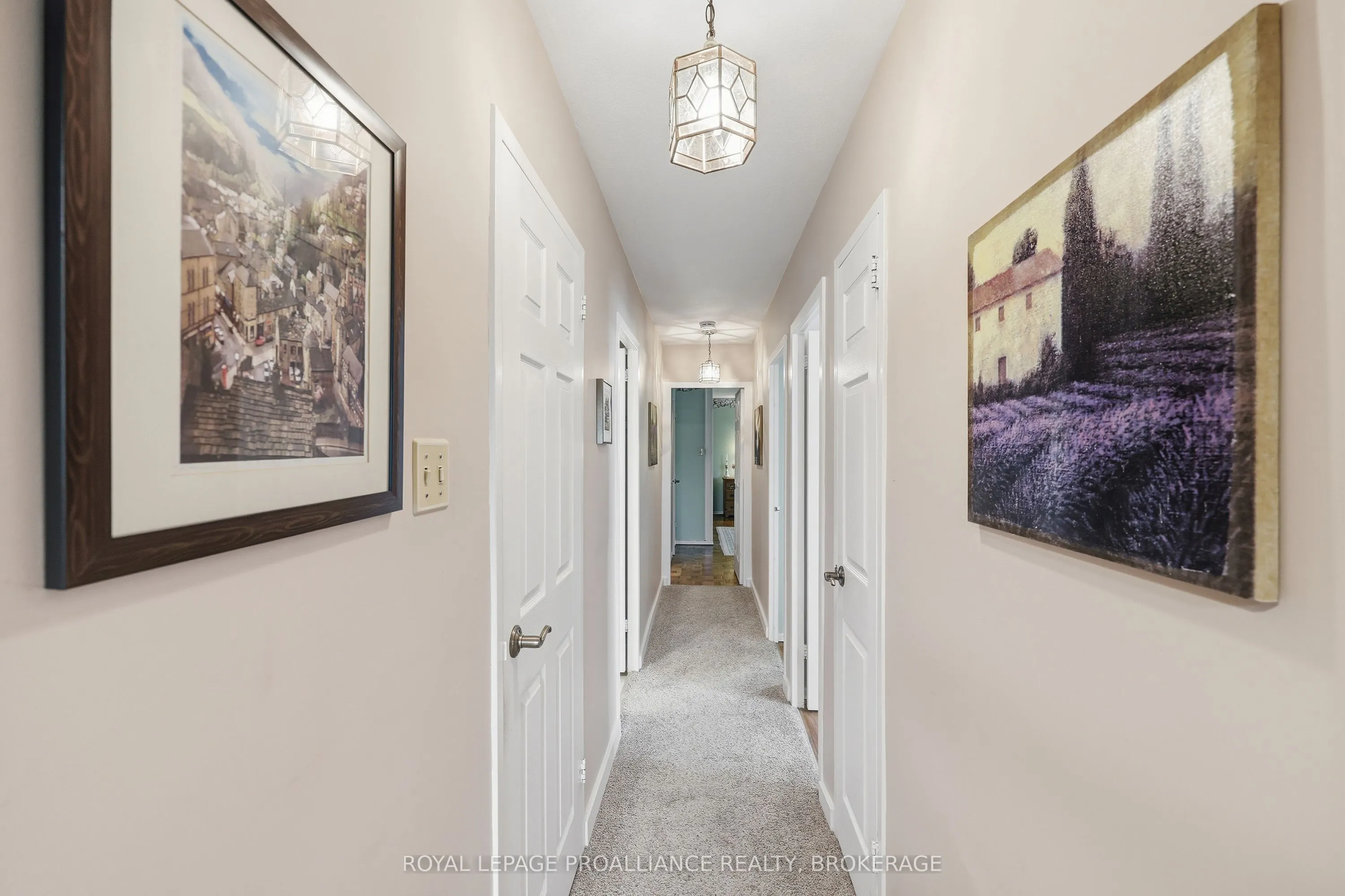 2 Mowat Avenue #806