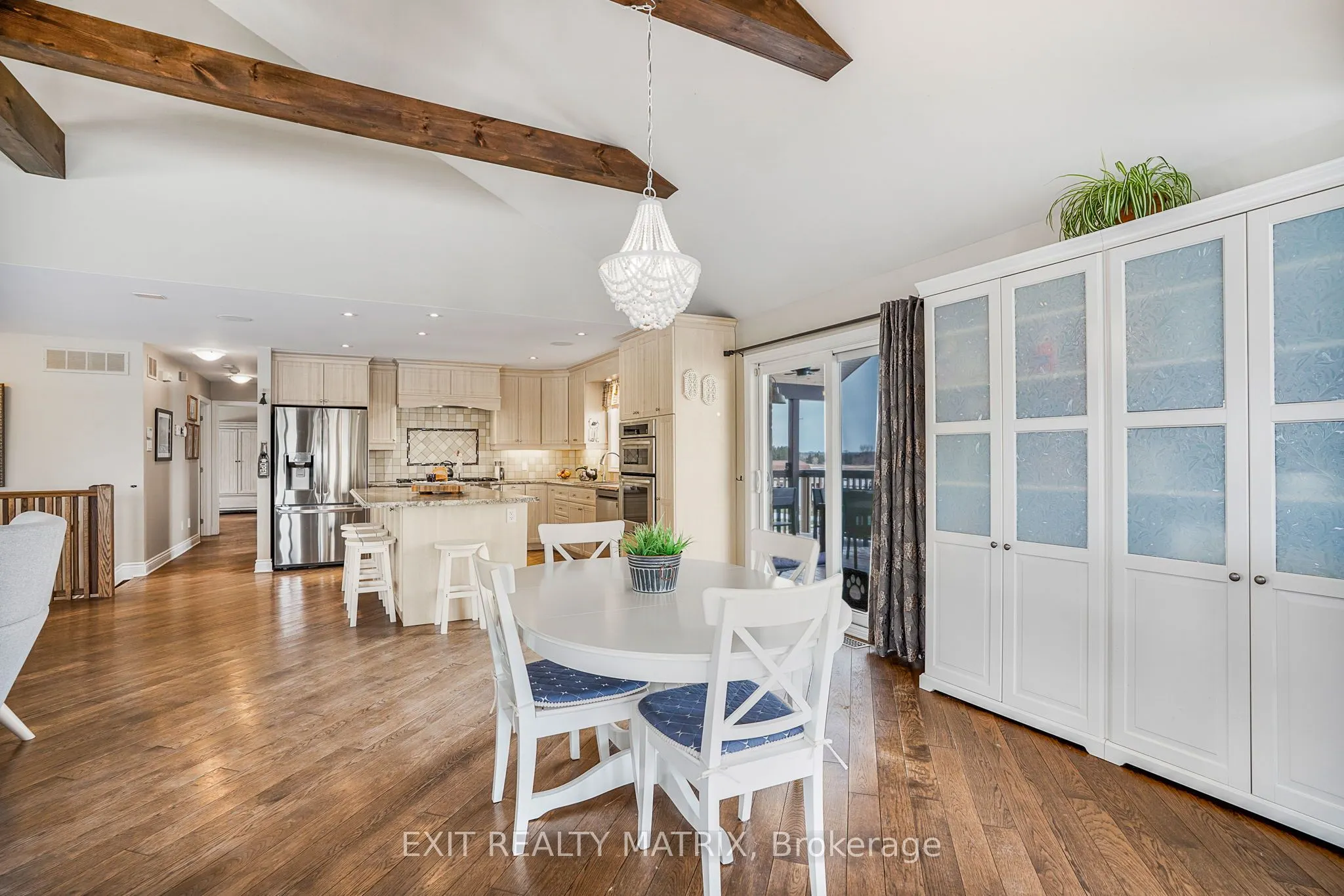 3139 Birchgrove Road