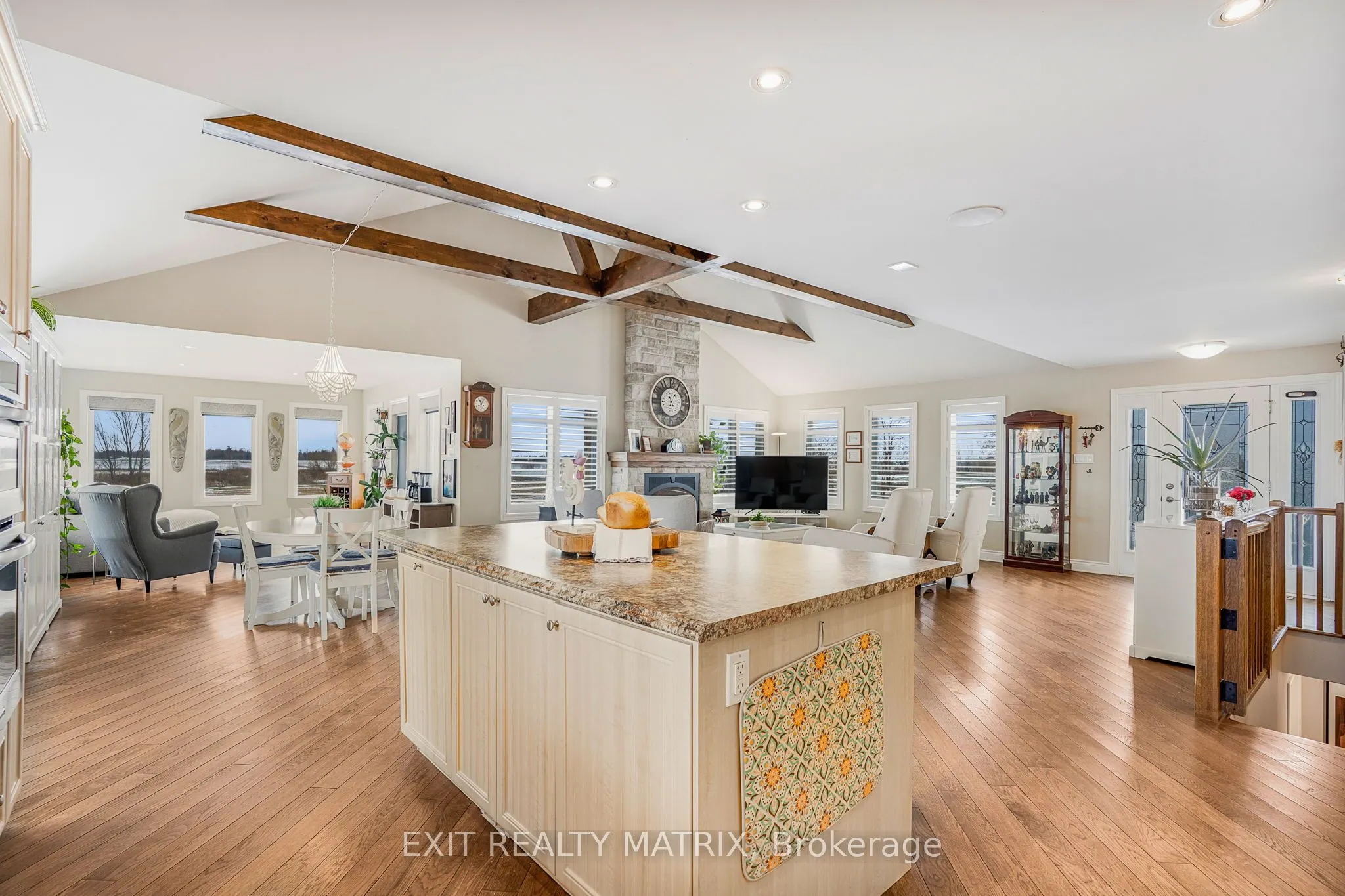 3139 Birchgrove Road