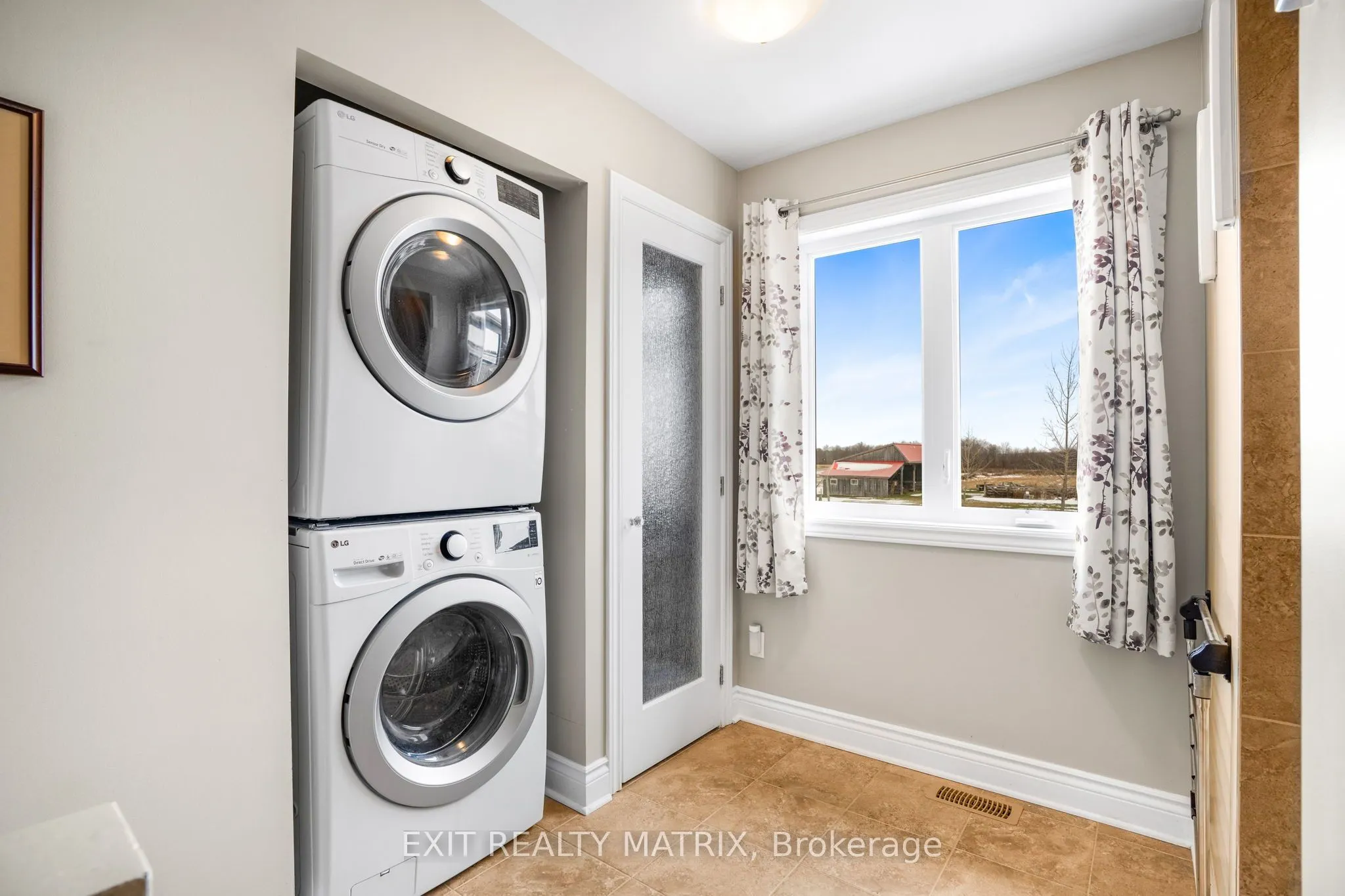 3139 Birchgrove Road