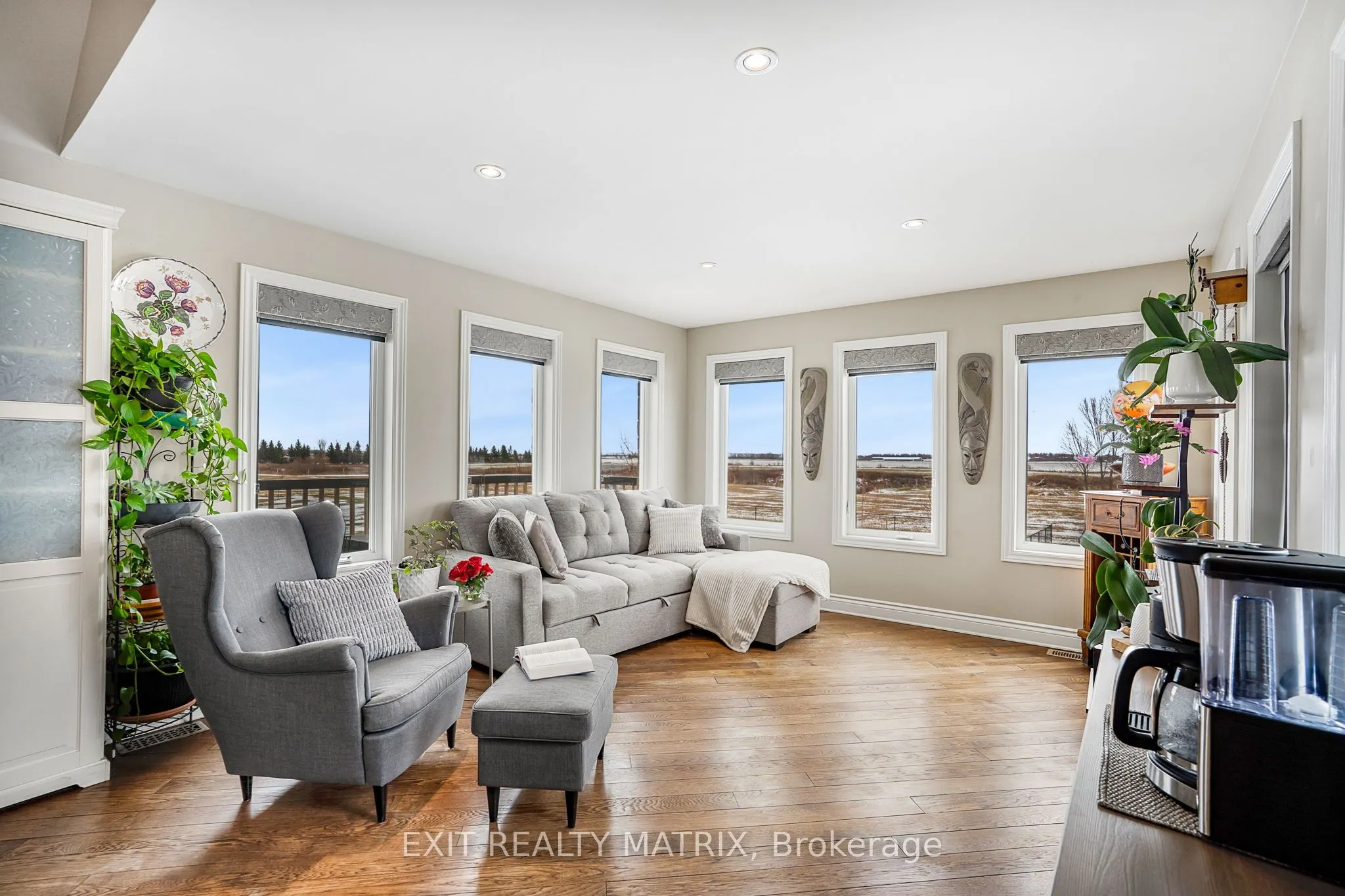 3139 Birchgrove Road