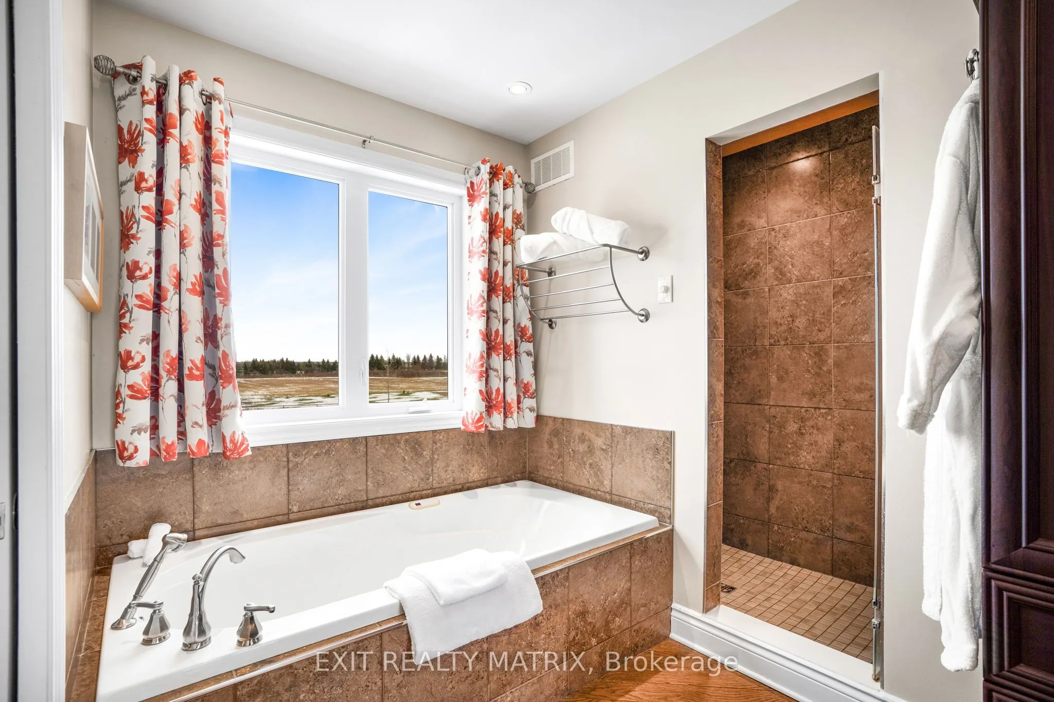 3139 Birchgrove Road