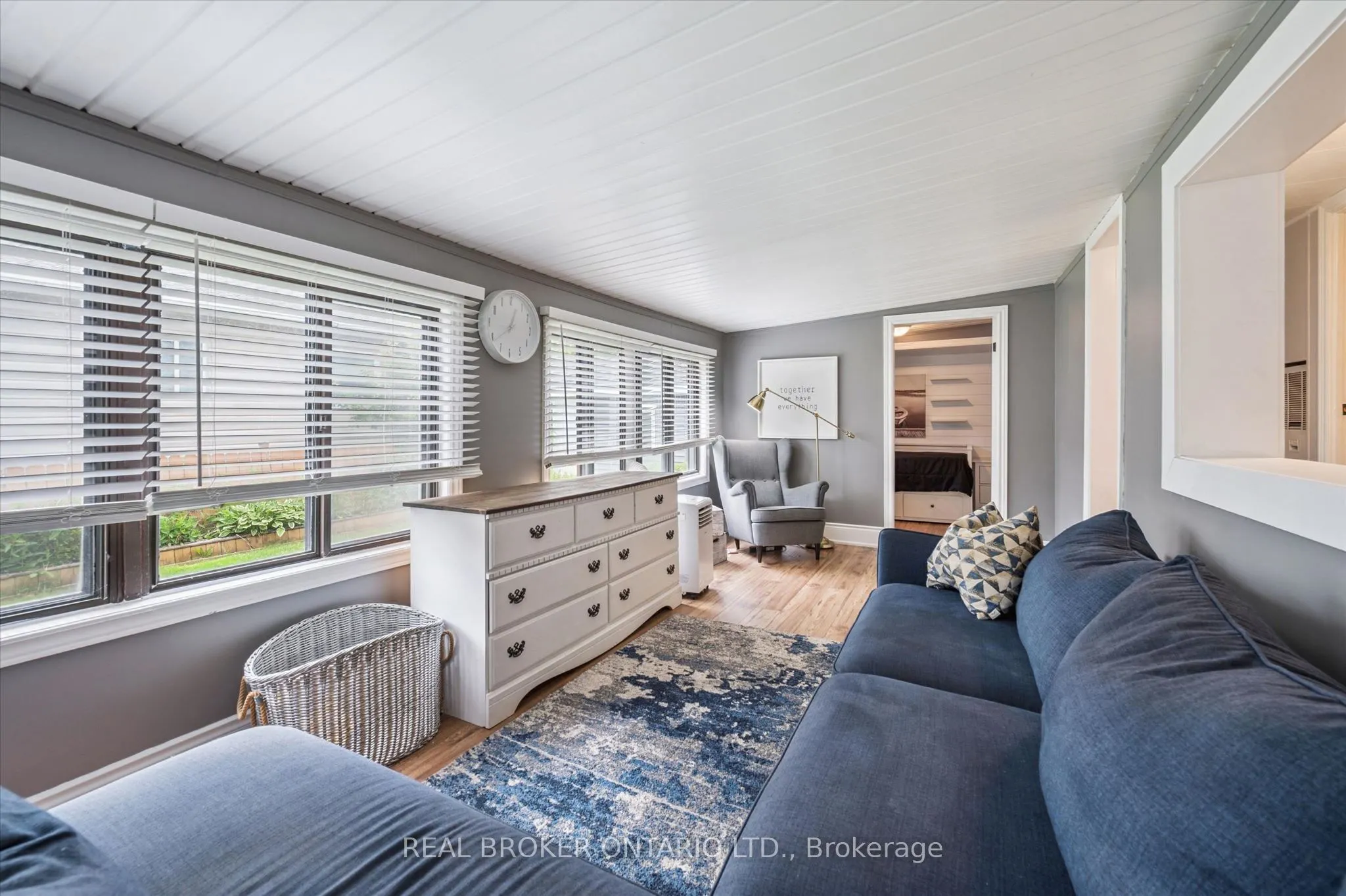 165 Cedar Crescent