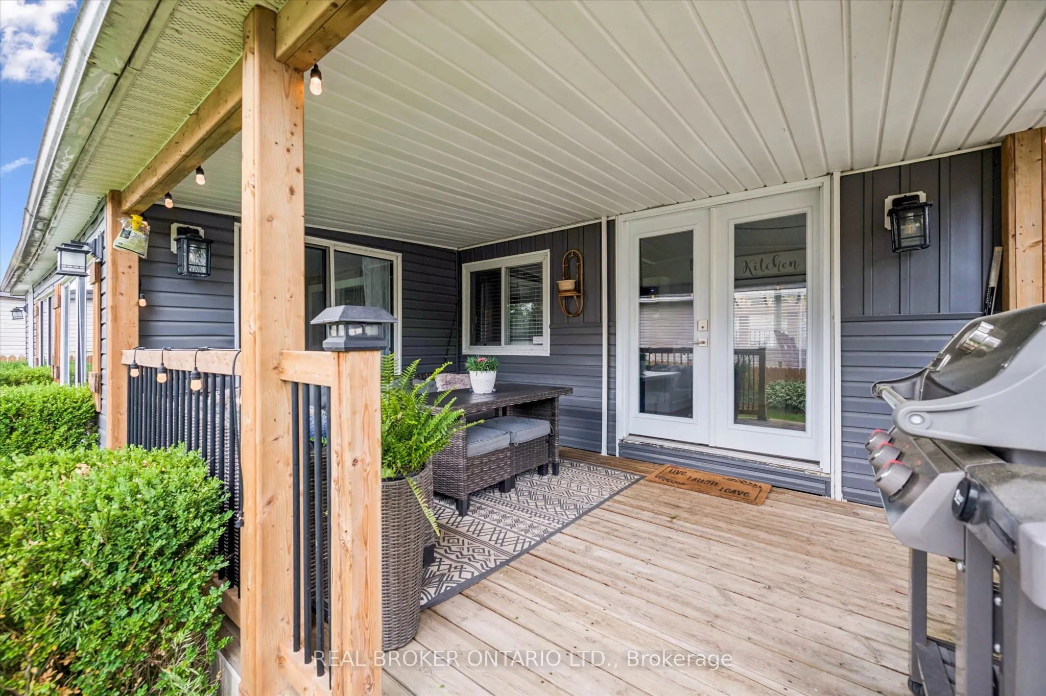 165 Cedar Crescent