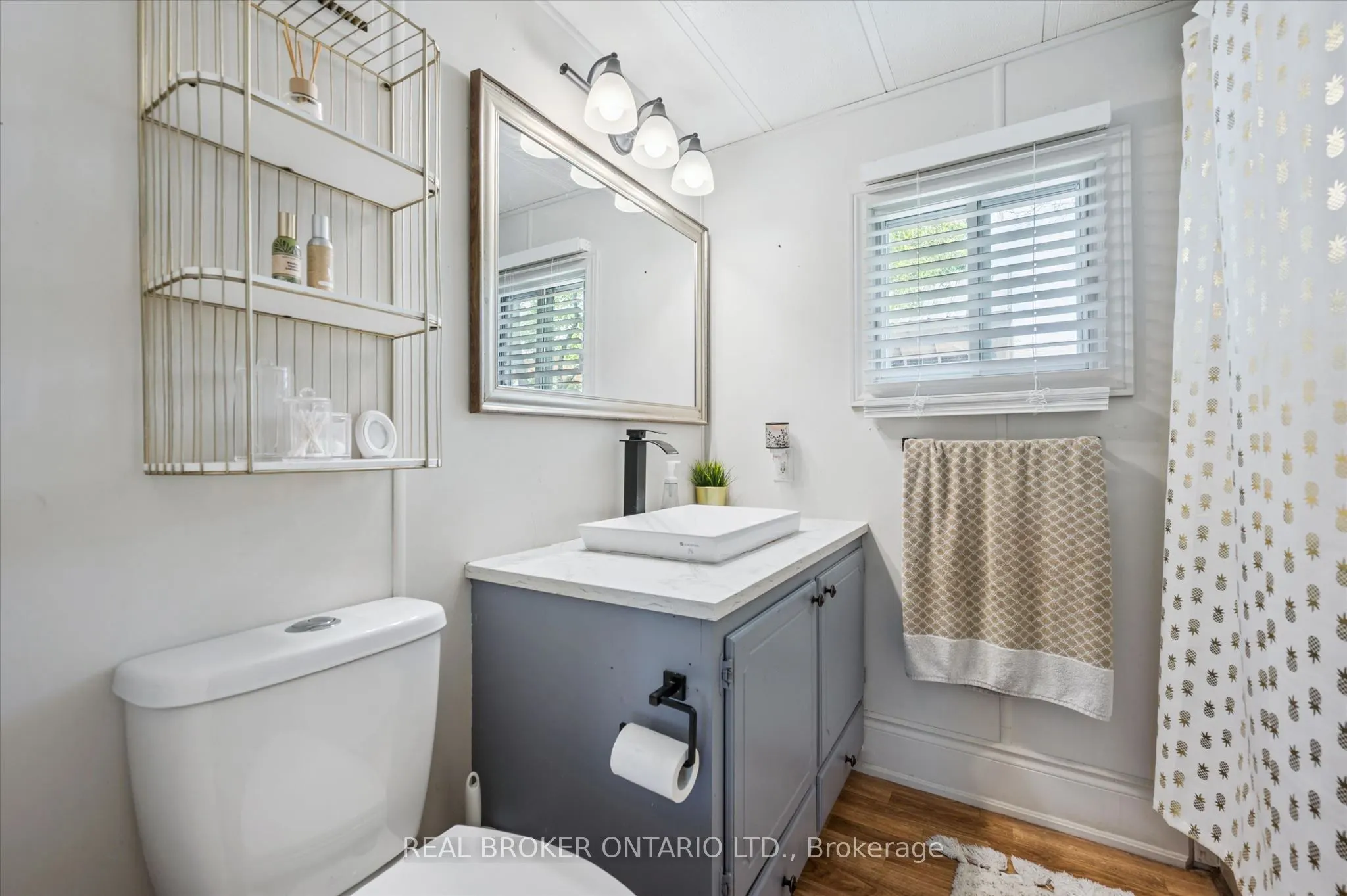 165 Cedar Crescent