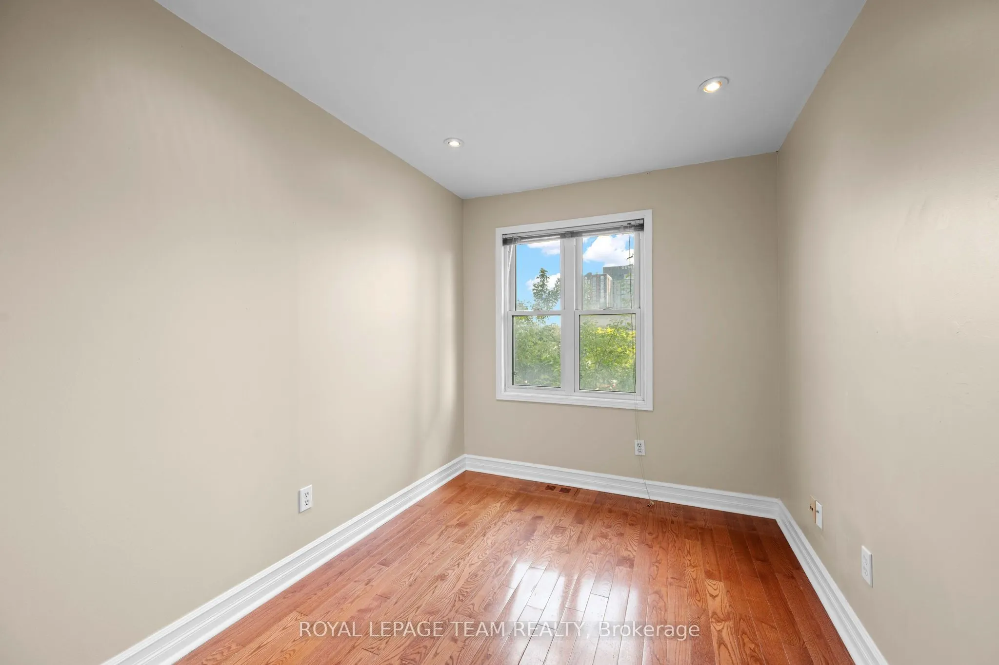 91 Thornbury Crescent