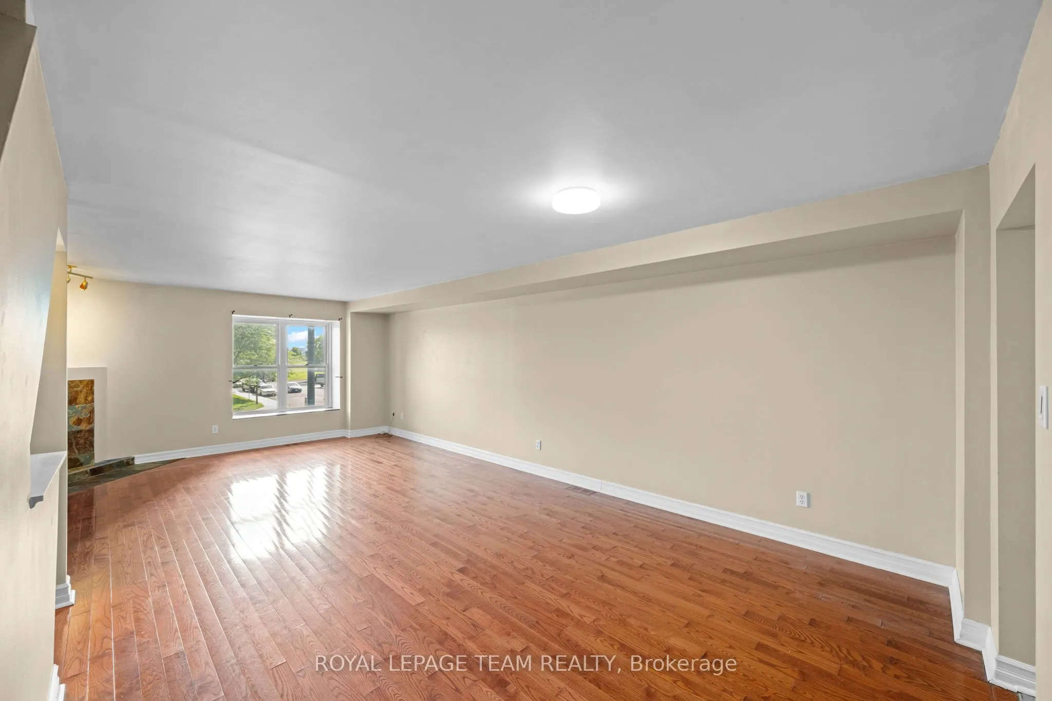 91 Thornbury Crescent