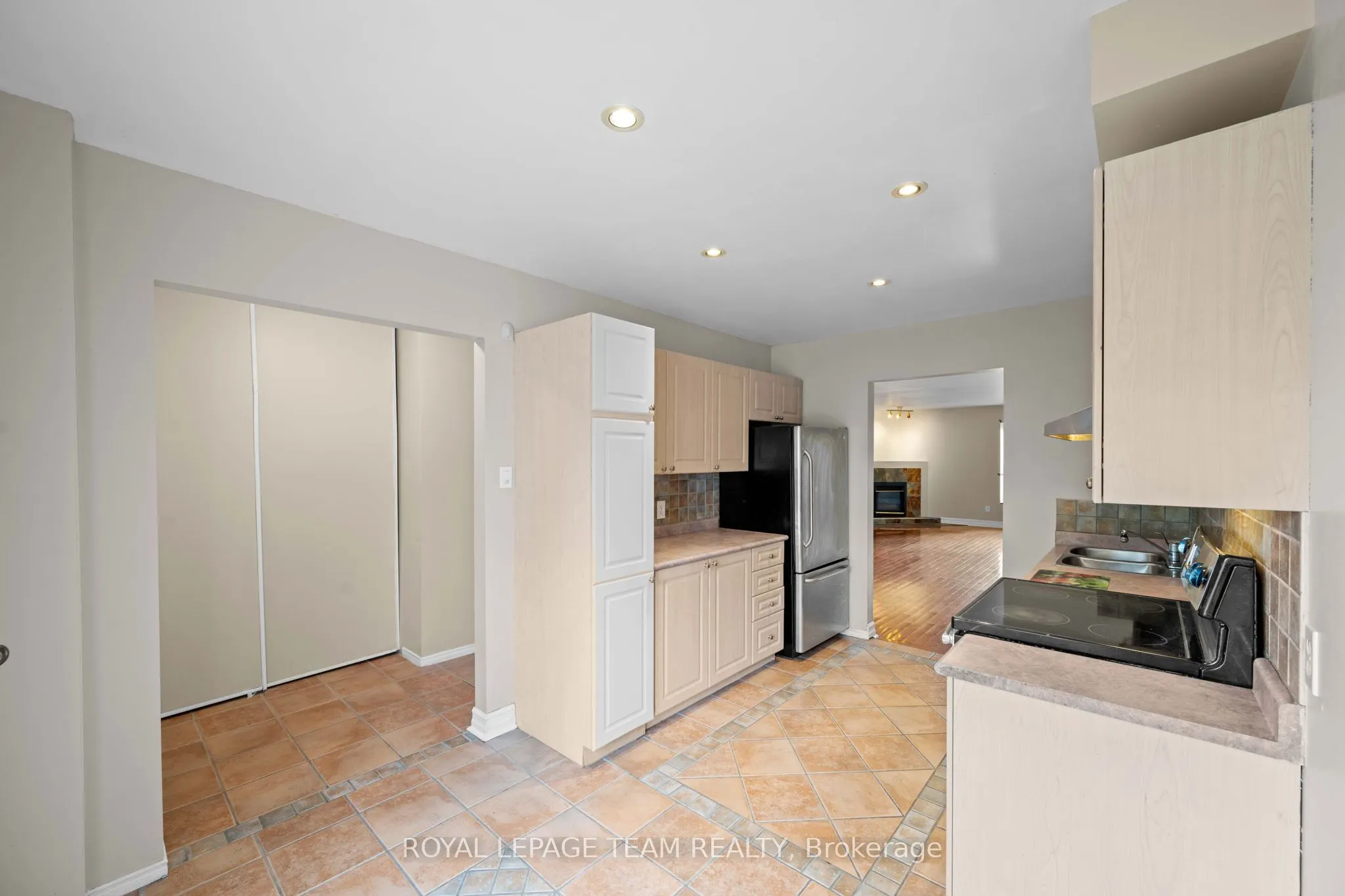 91 Thornbury Crescent