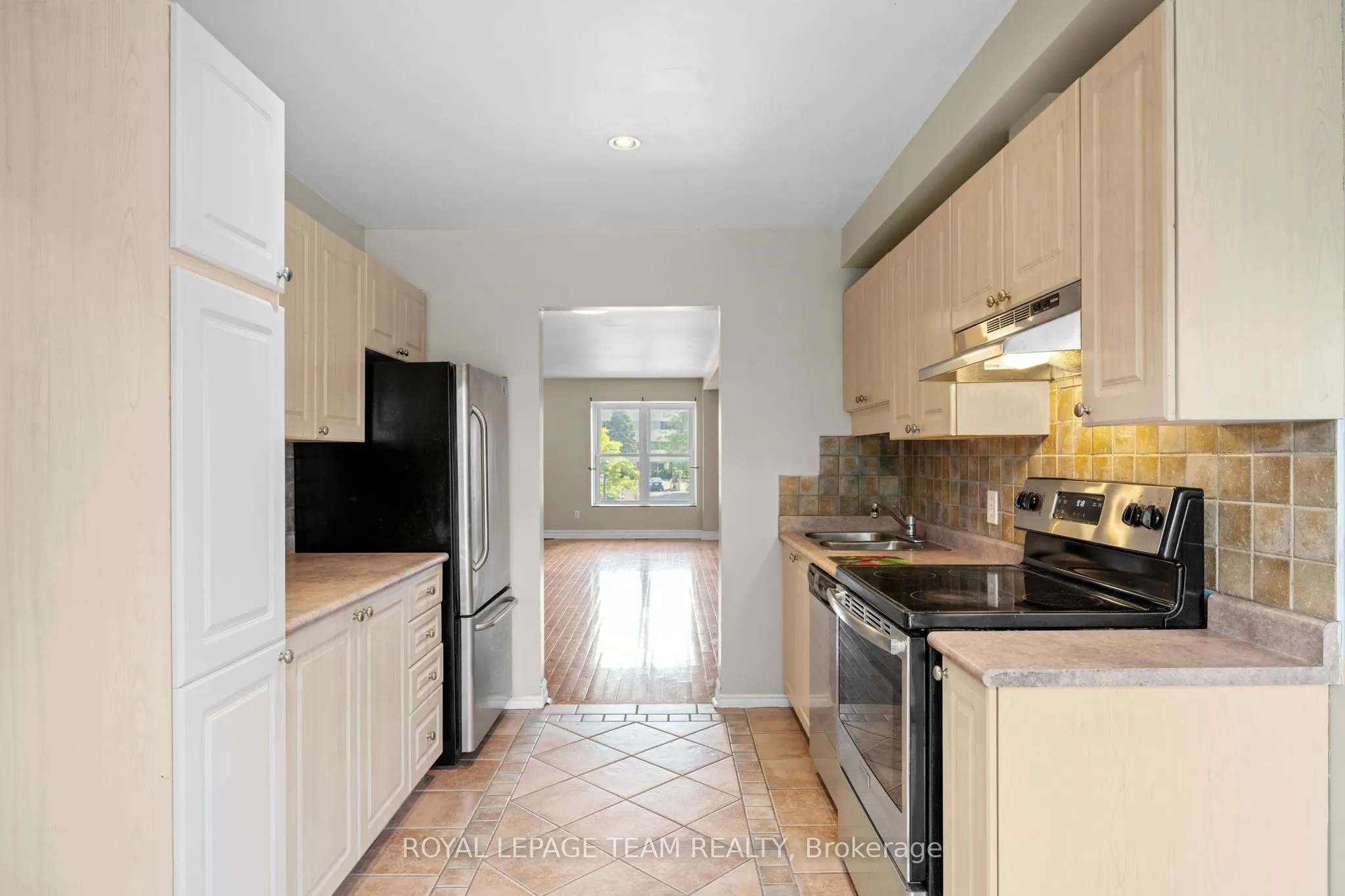 91 Thornbury Crescent