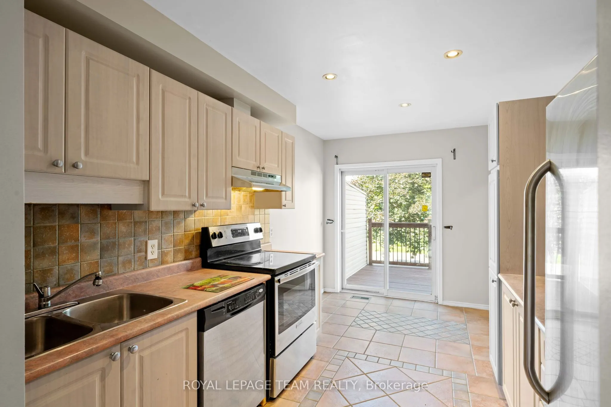 91 Thornbury Crescent