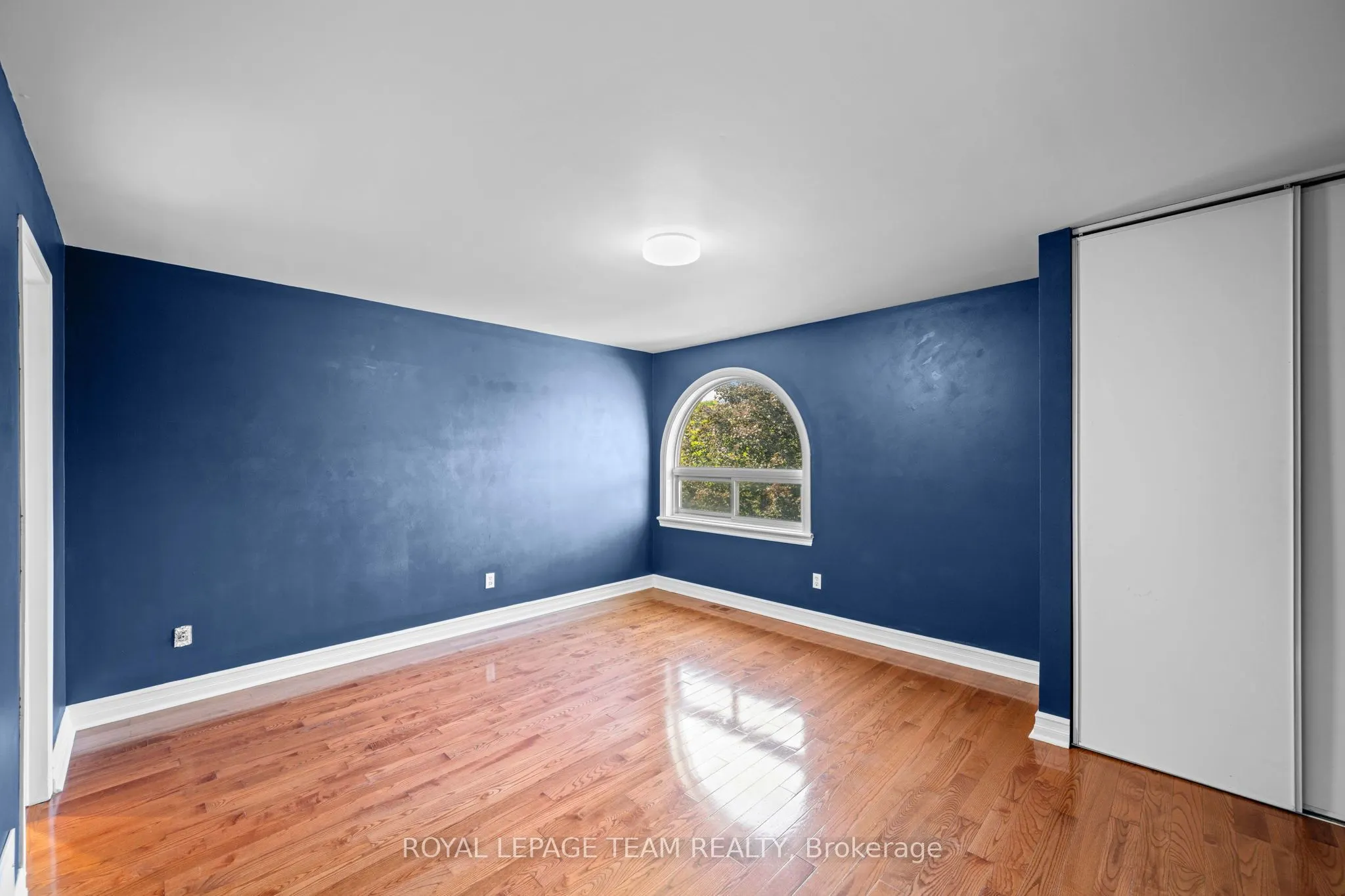 91 Thornbury Crescent