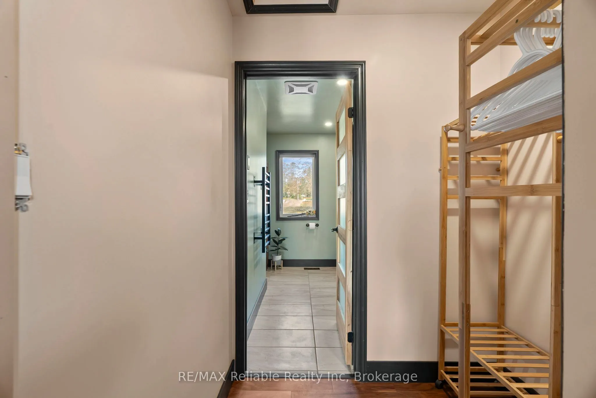 43841 Cranbrook Road