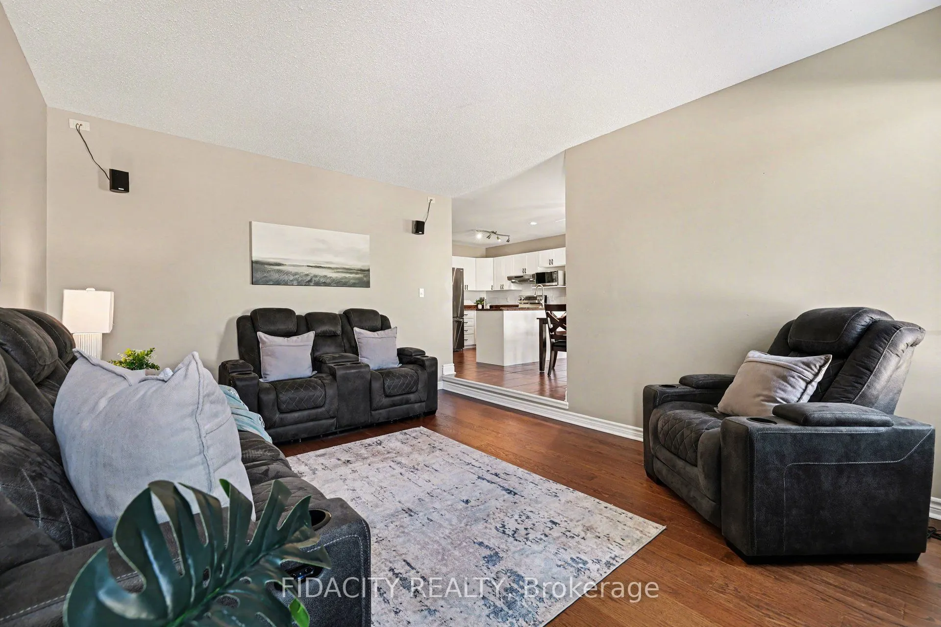 21 West Ridge Drive