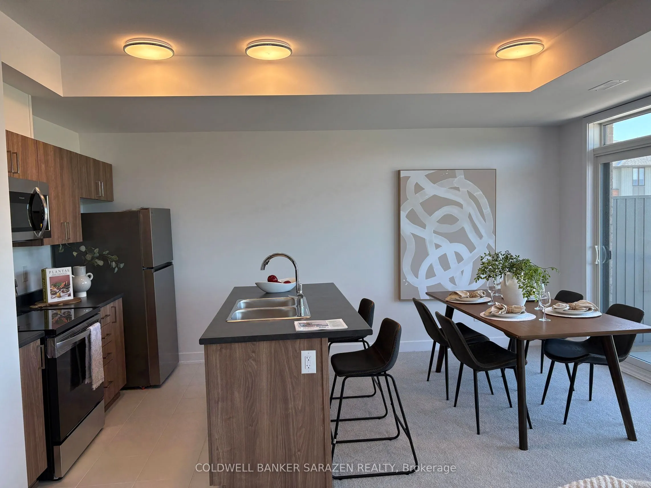 33 Salamander Way