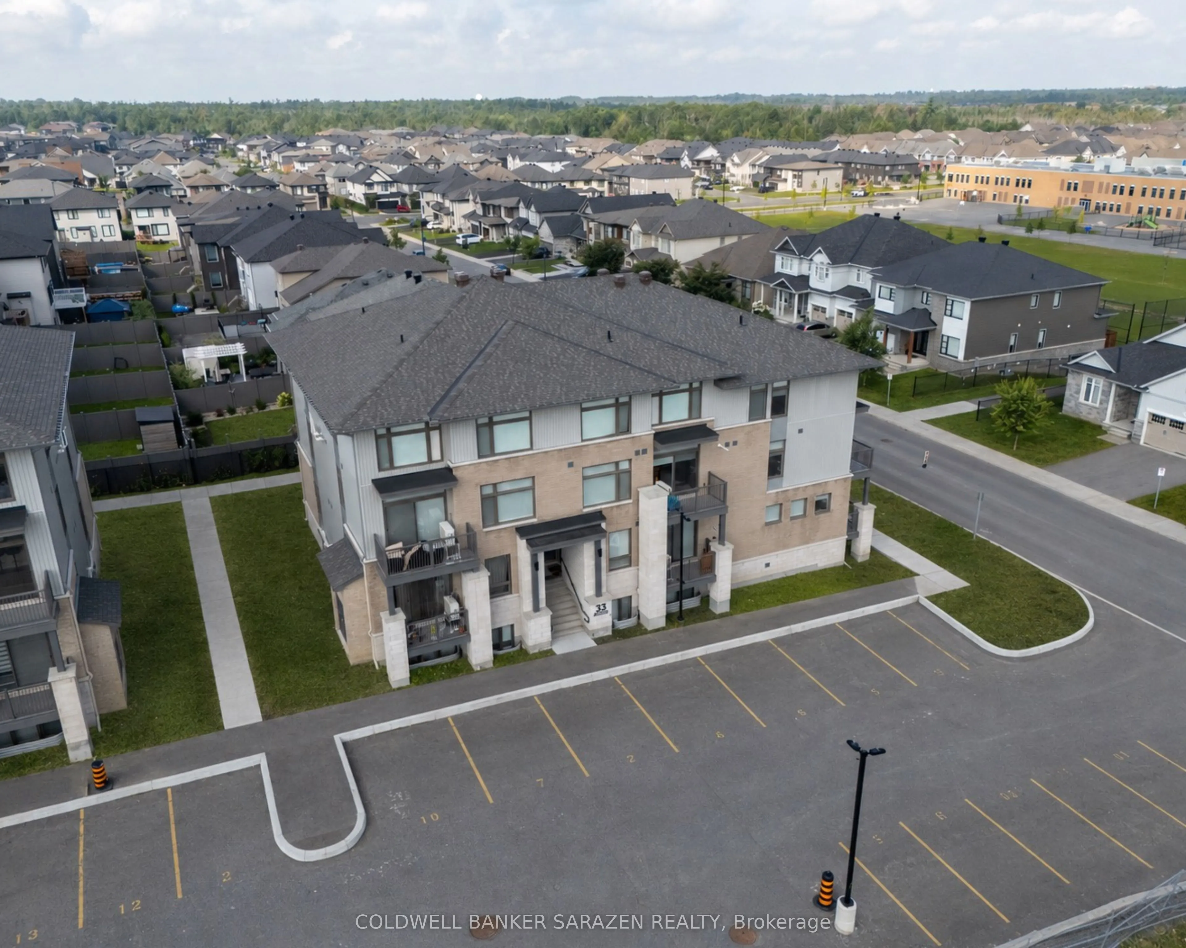 33 Salamander Way