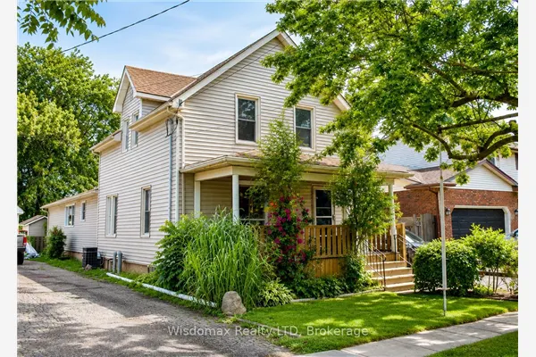 10 Rose Avenue