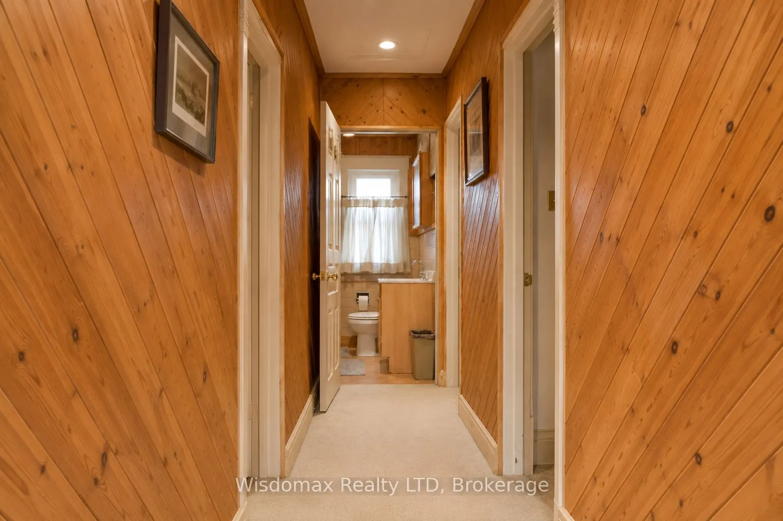 10 Rose Avenue