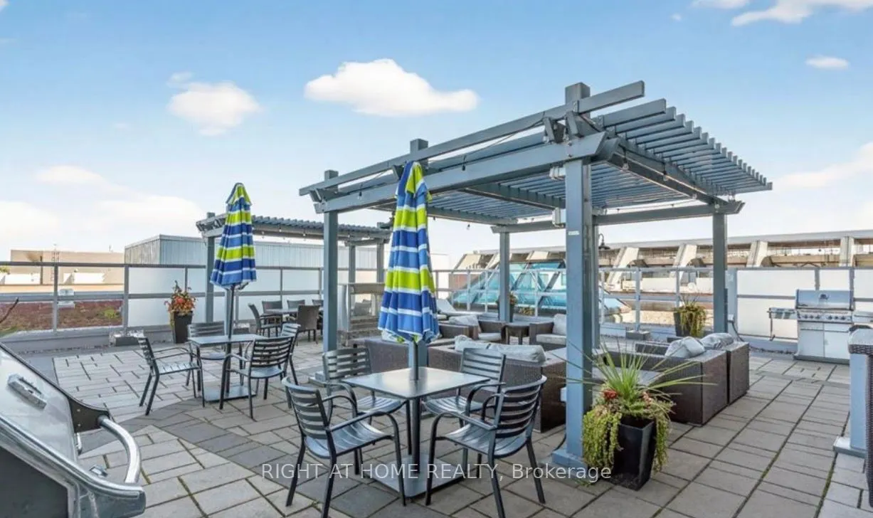 118 Holmwood Avenue #708