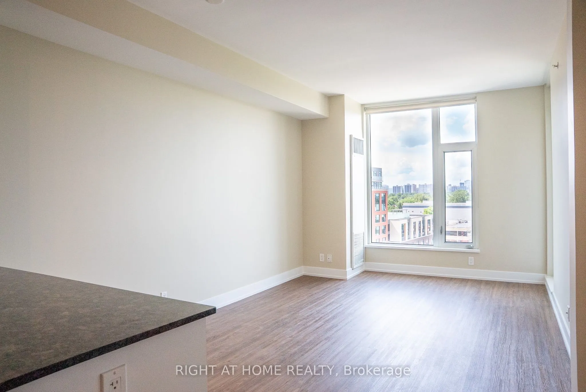 118 Holmwood Avenue #708