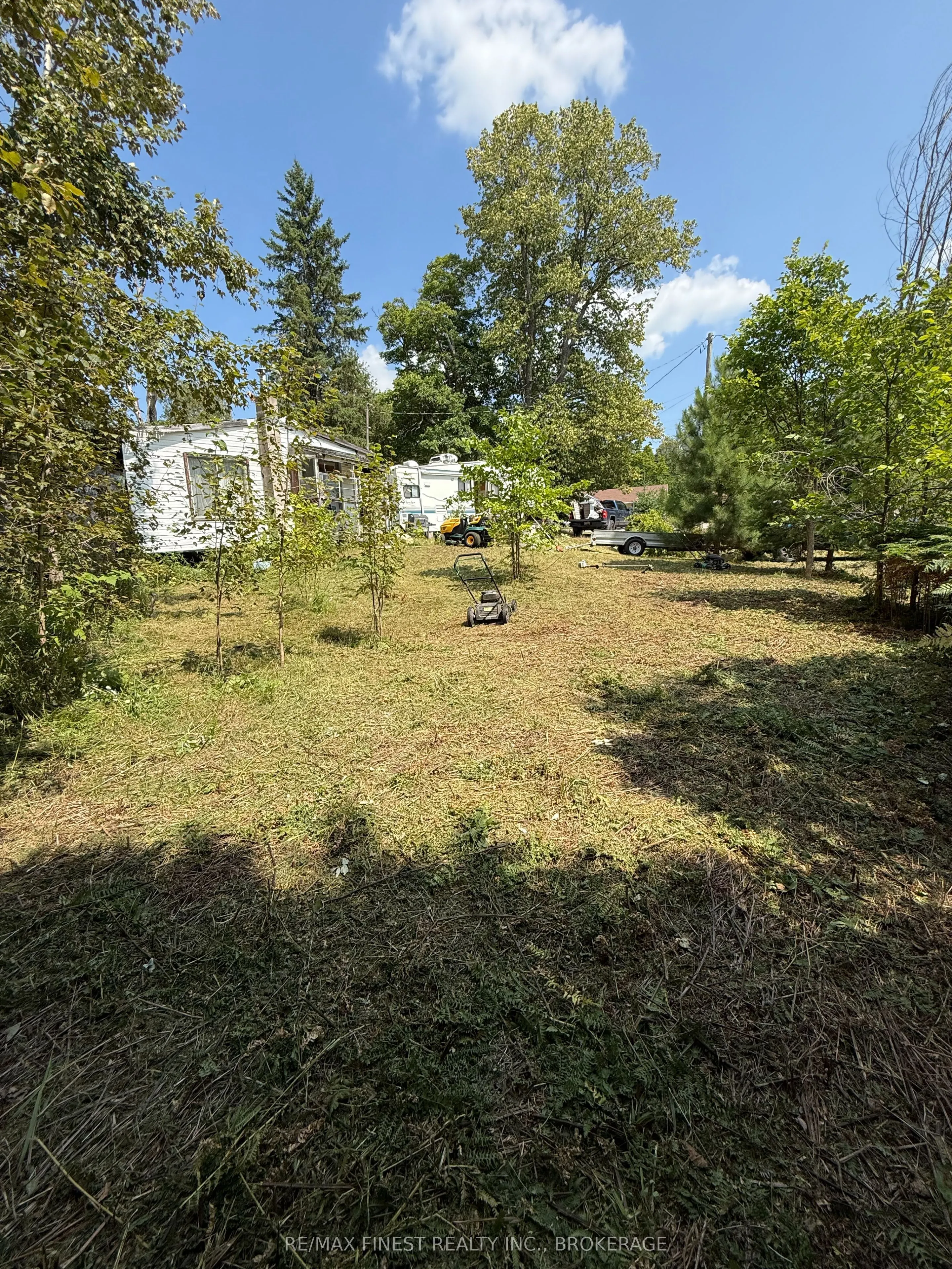 21508A Highway 41
