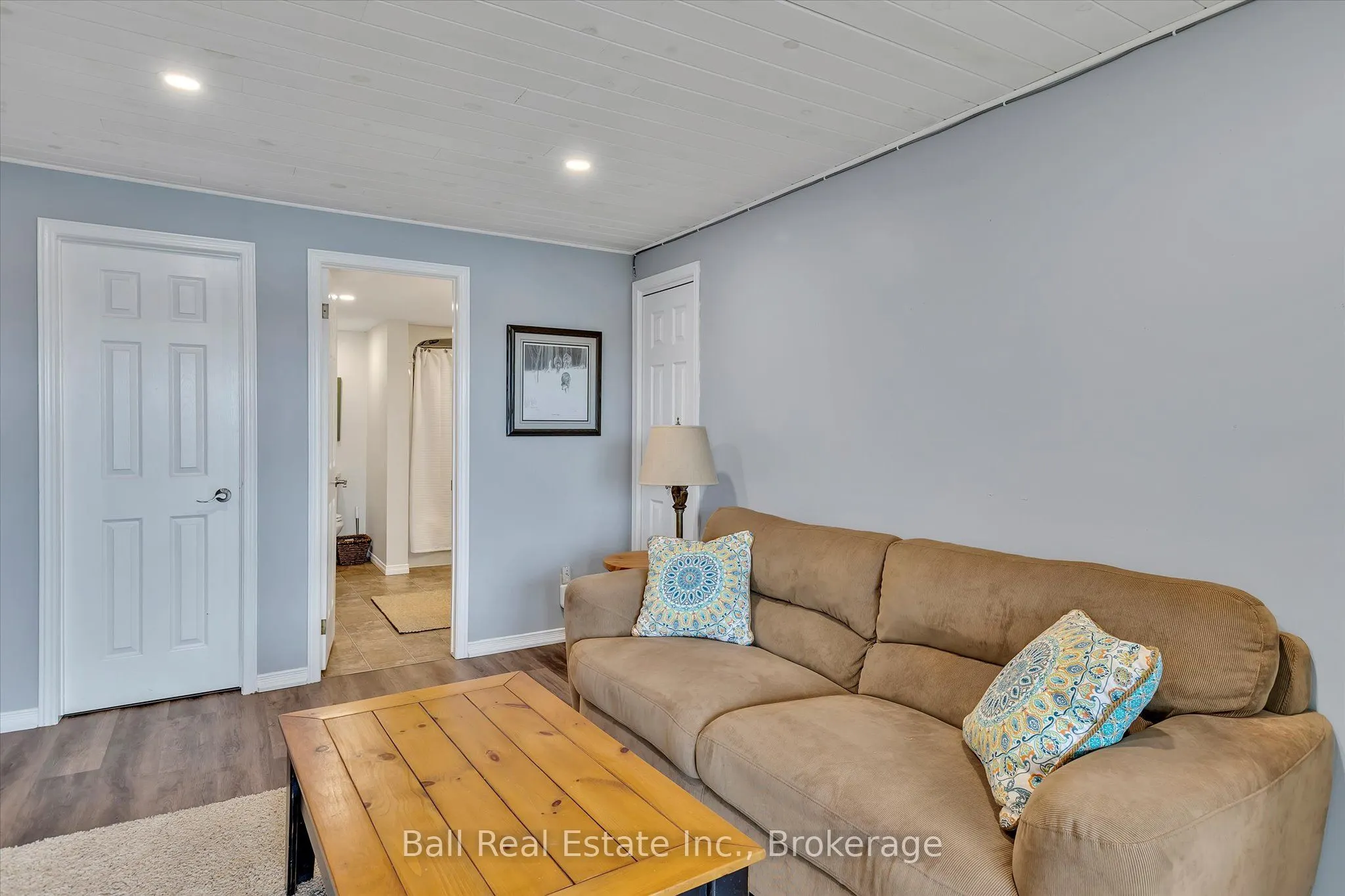 110 Lakeview Drive