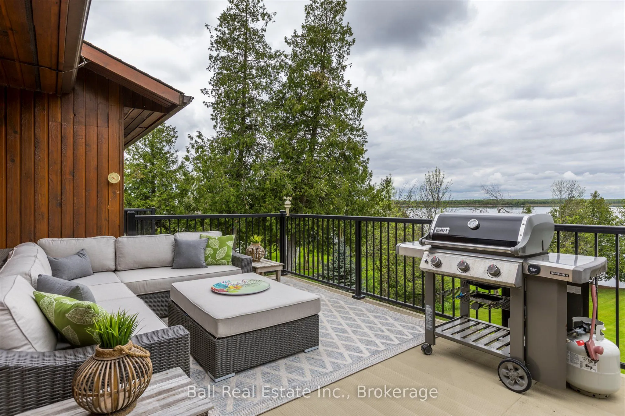 110 Lakeview Drive