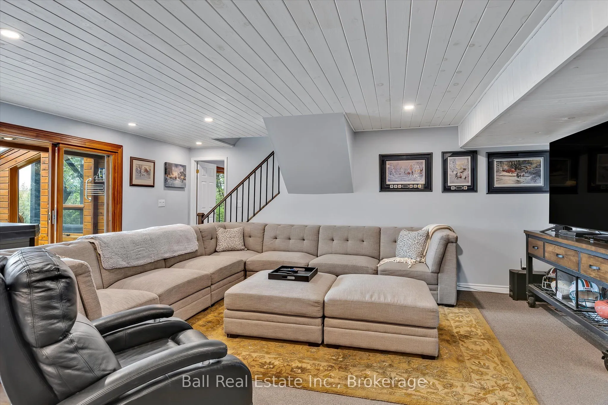 110 Lakeview Drive