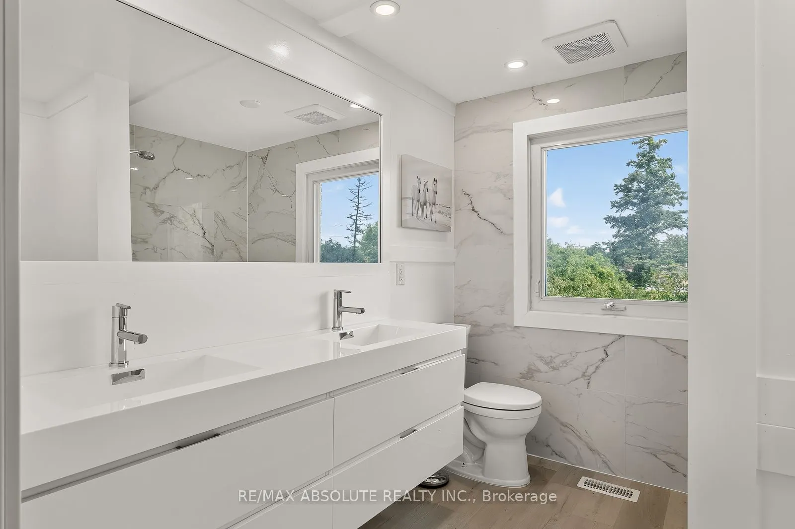 1444 Normandy Crescent