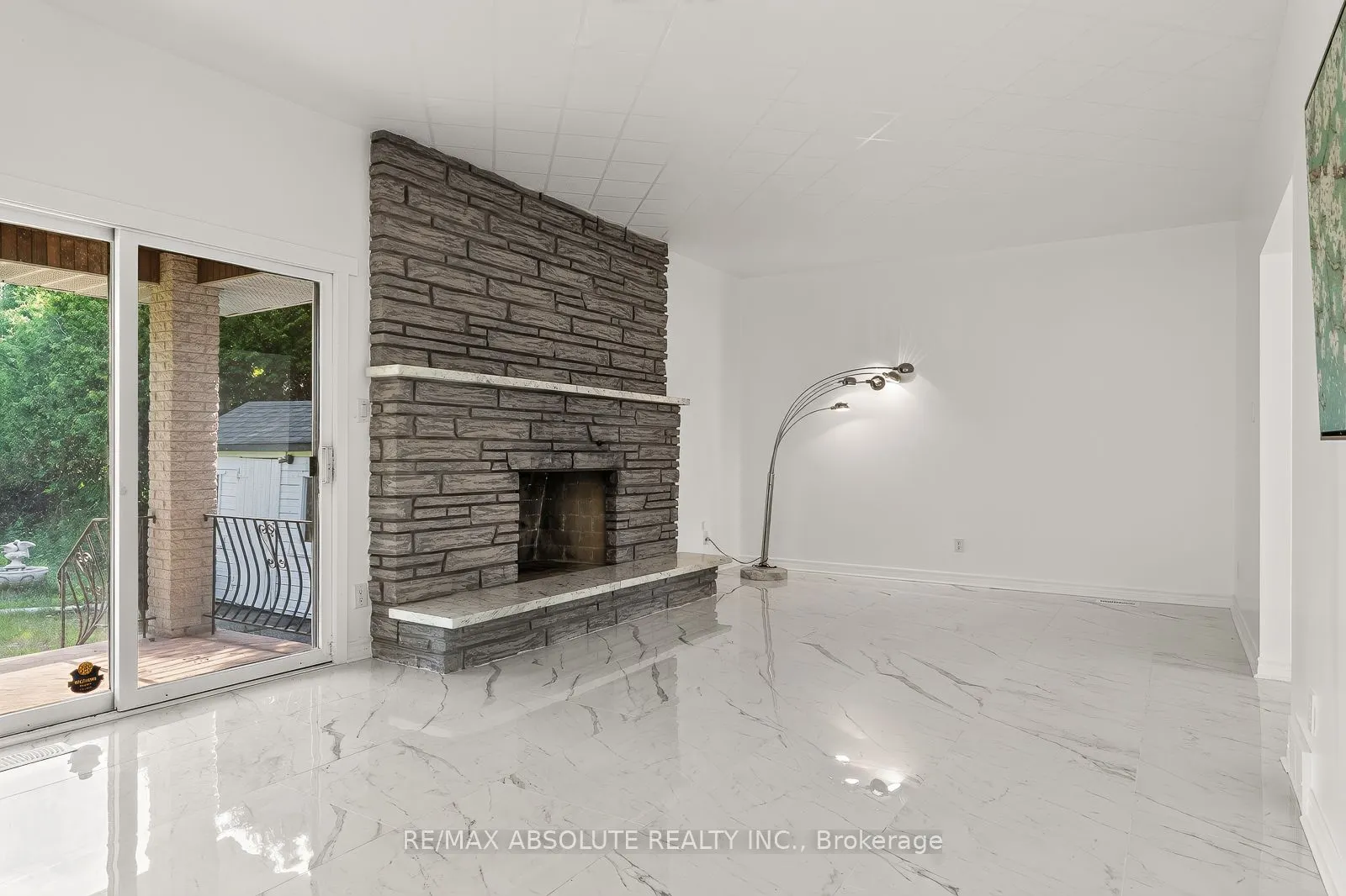 1444 Normandy Crescent