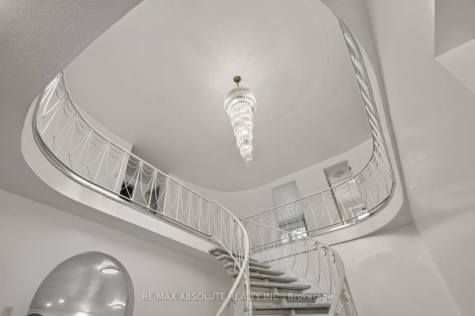 1444 Normandy Crescent