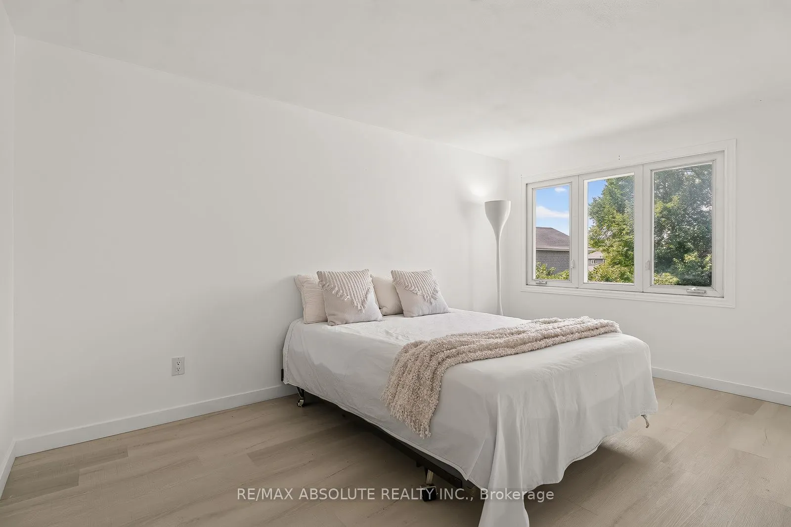 1444 Normandy Crescent