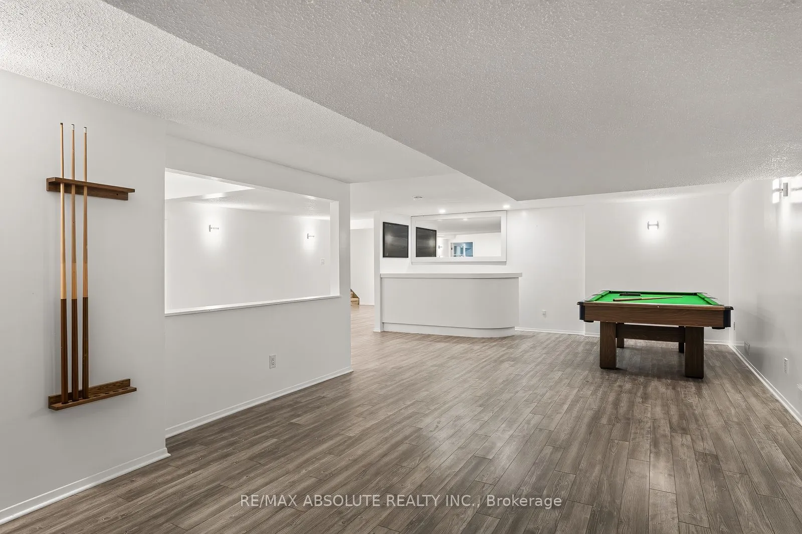 1444 Normandy Crescent