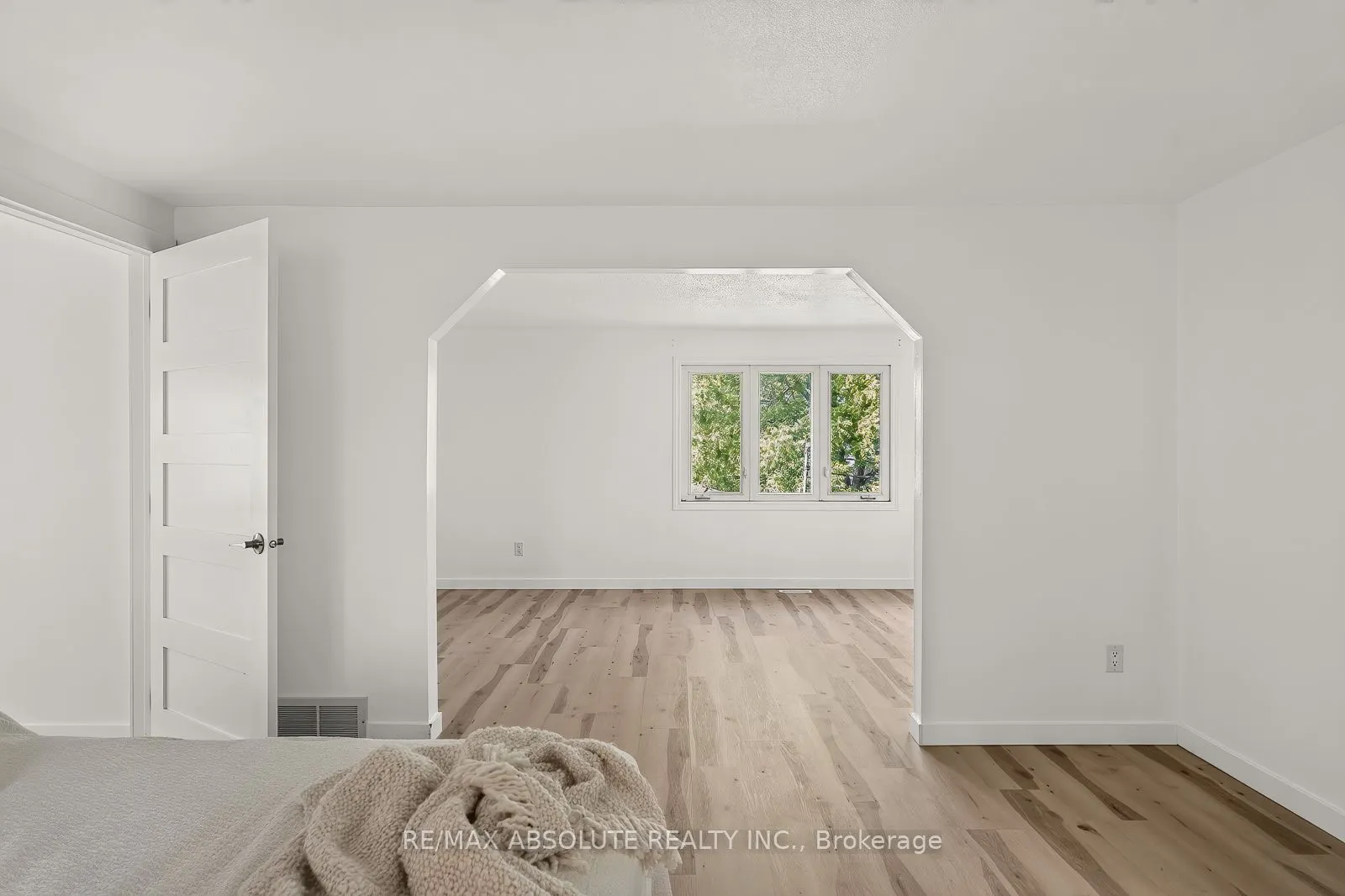 1444 Normandy Crescent