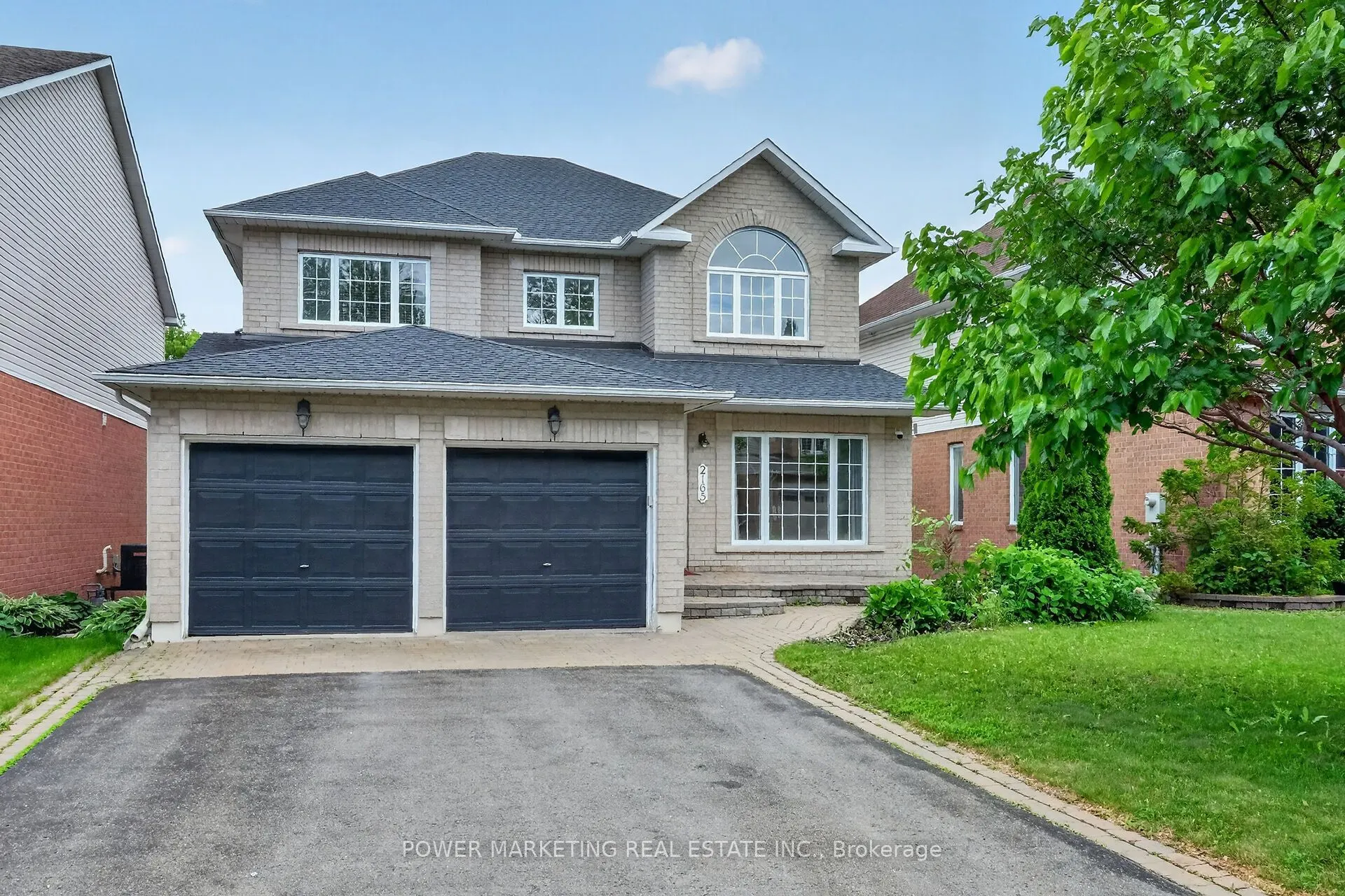 2165 BLUE WILLOW Crescent