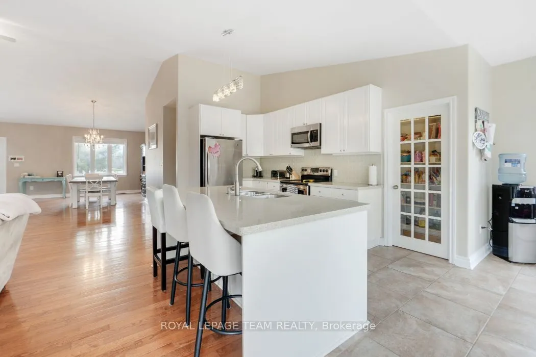 986 South Gower Drive
