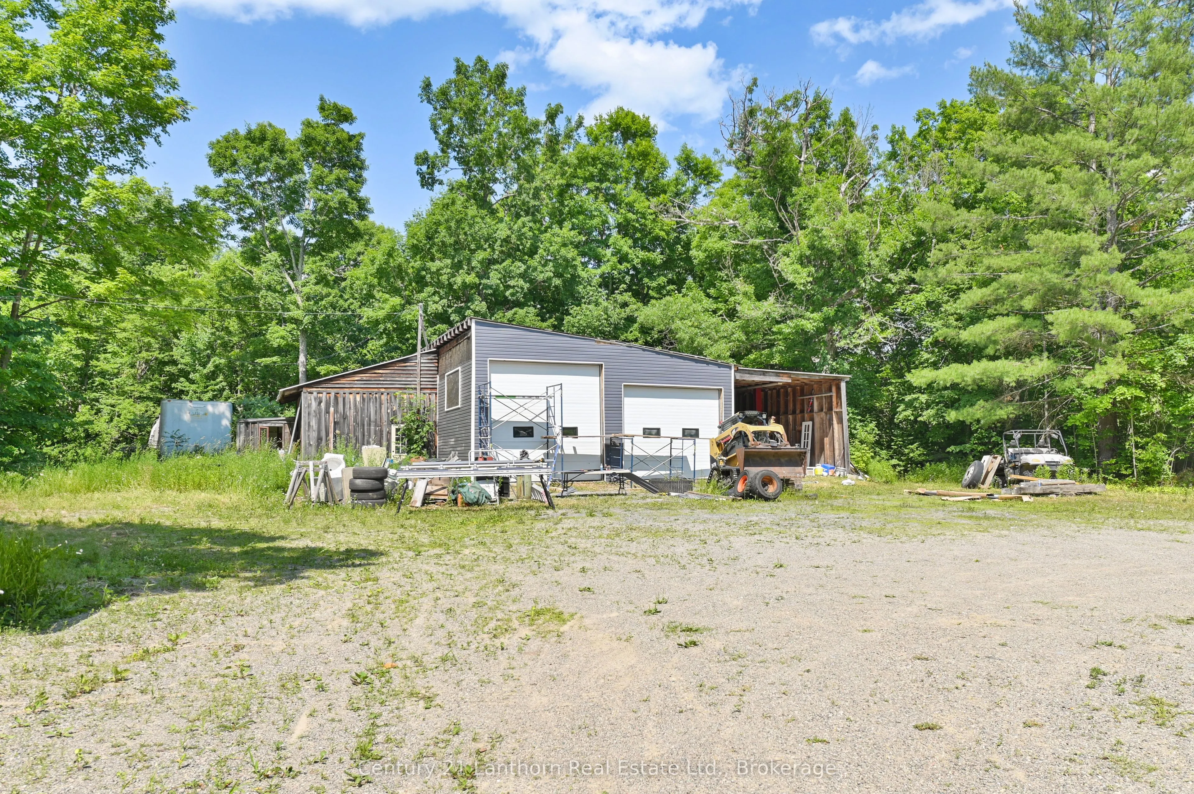 932 Hunt Club Road