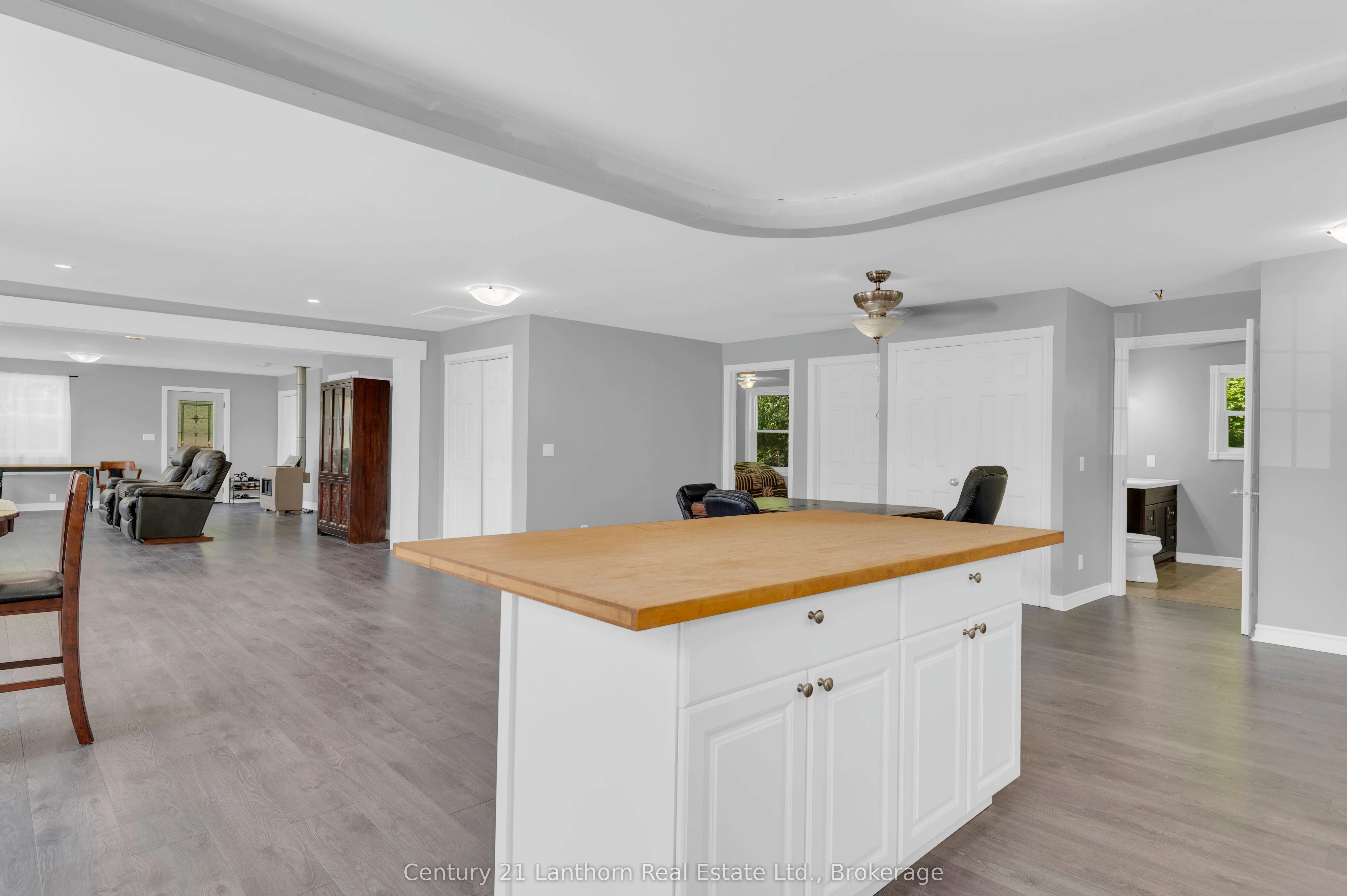 932 Hunt Club Road