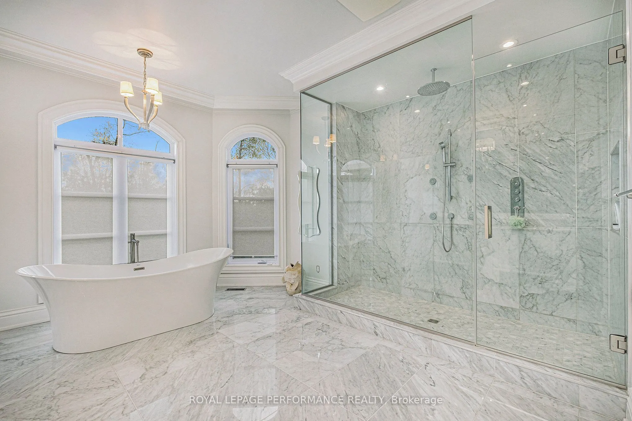 1413 BLACKHORSE Court