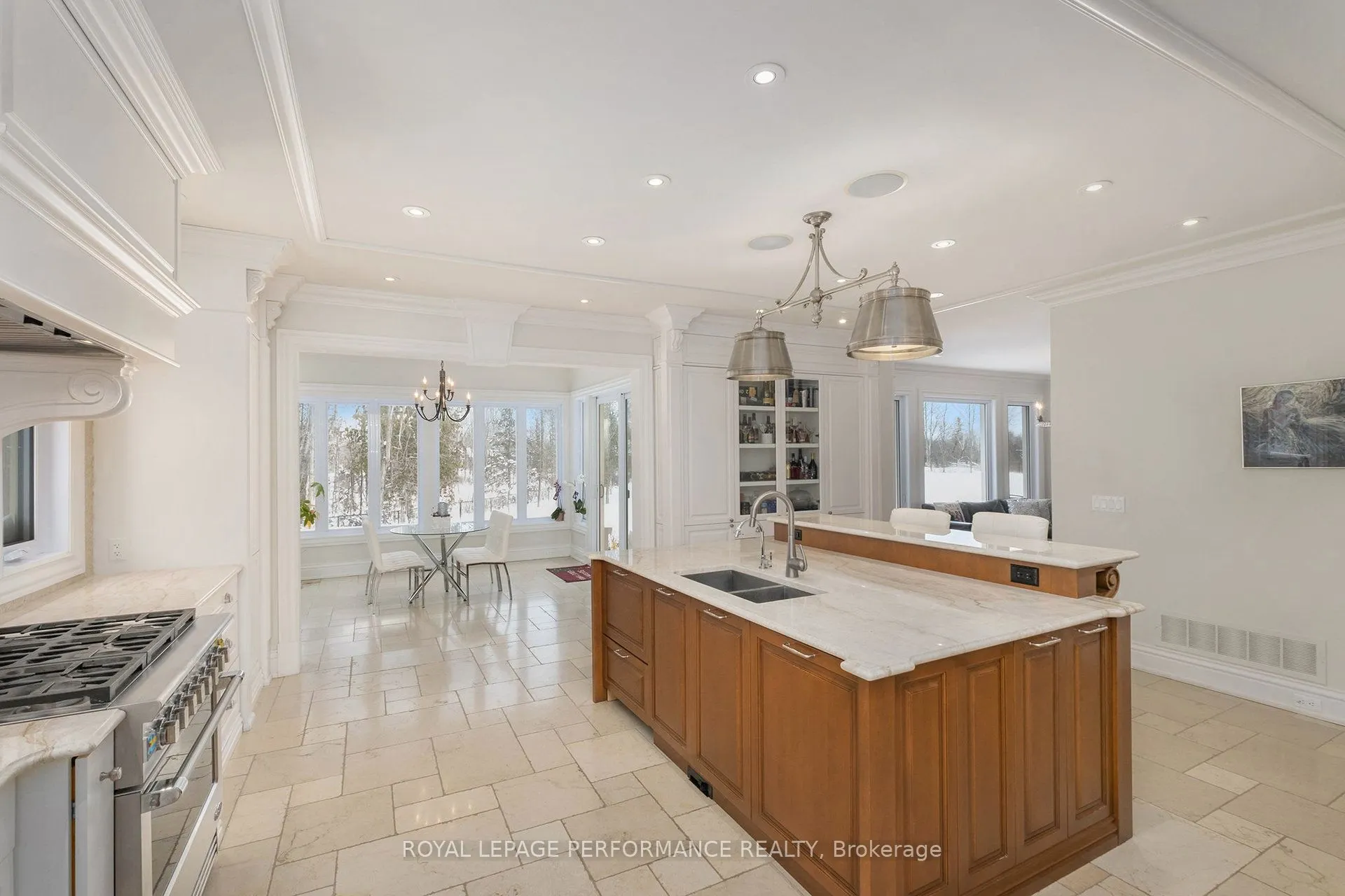 1413 BLACKHORSE Court