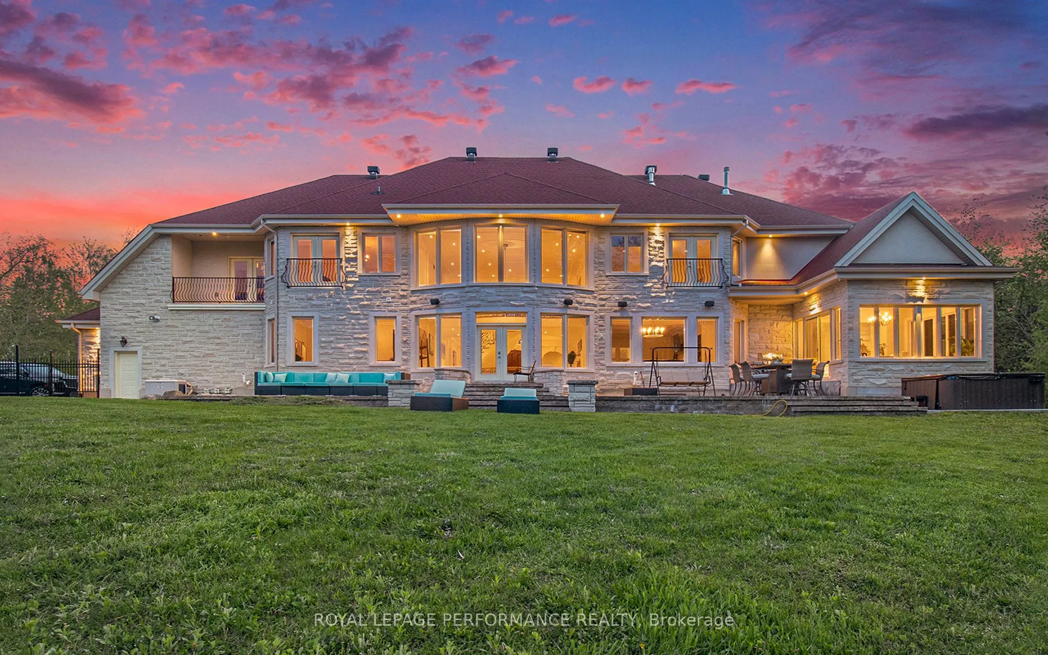 1413 BLACKHORSE Court