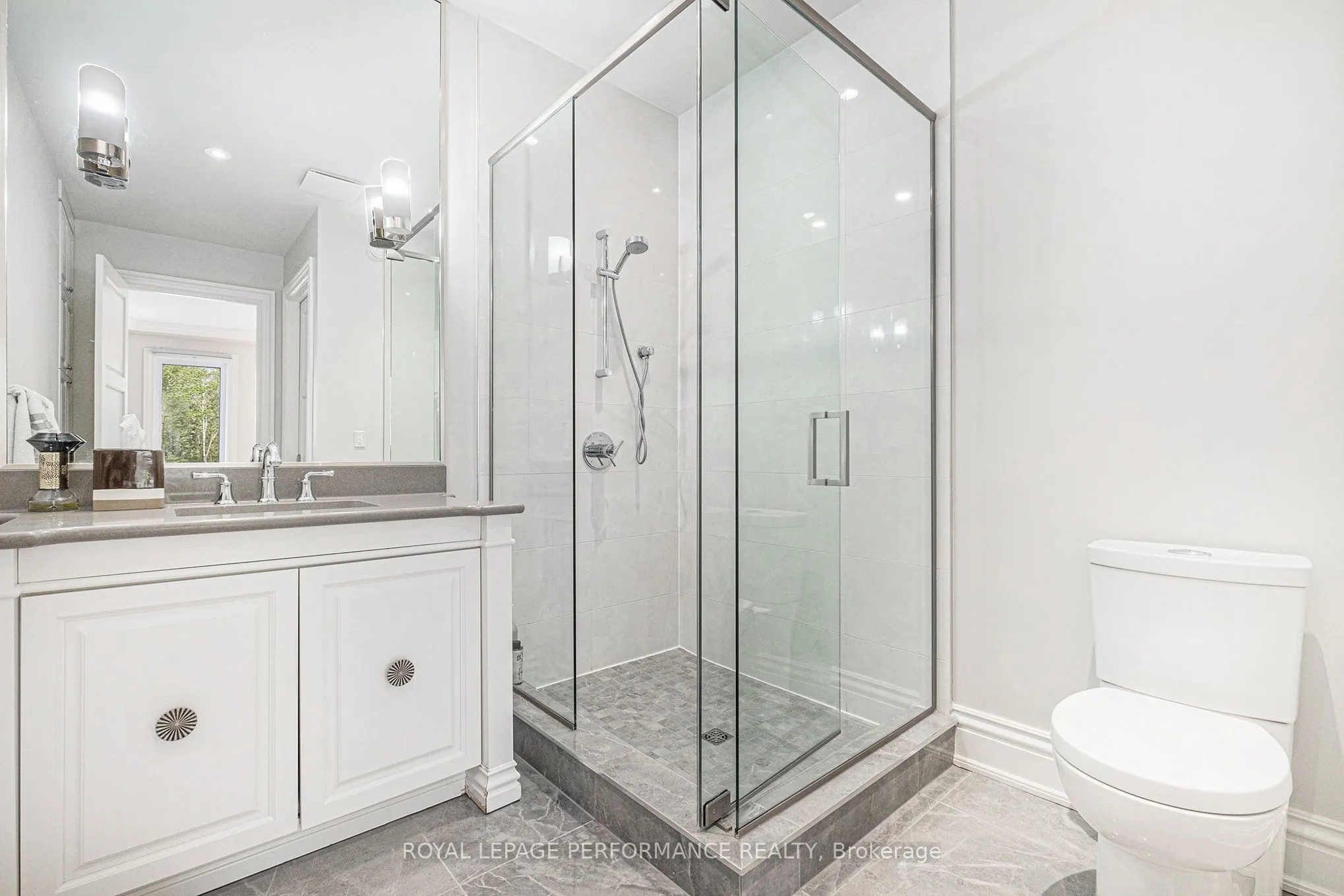 1413 BLACKHORSE Court